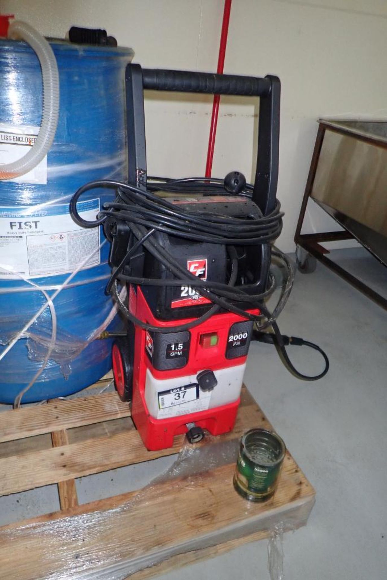 Lot of CleanForce Electric Pressure Washer and Fist Heavy Duty Detergent. - Image 2 of 3