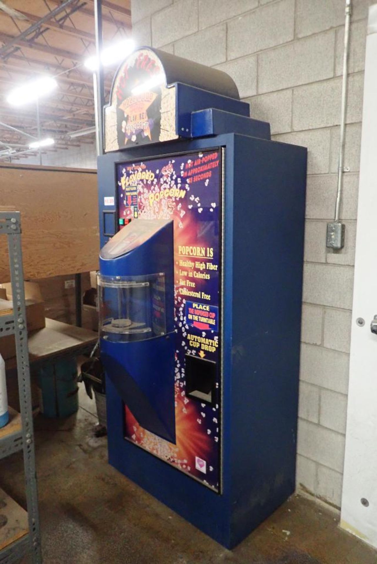 Coin Operated Popcorn Machine. NOTE: NO KEY, CONDITION UNKNOWN.