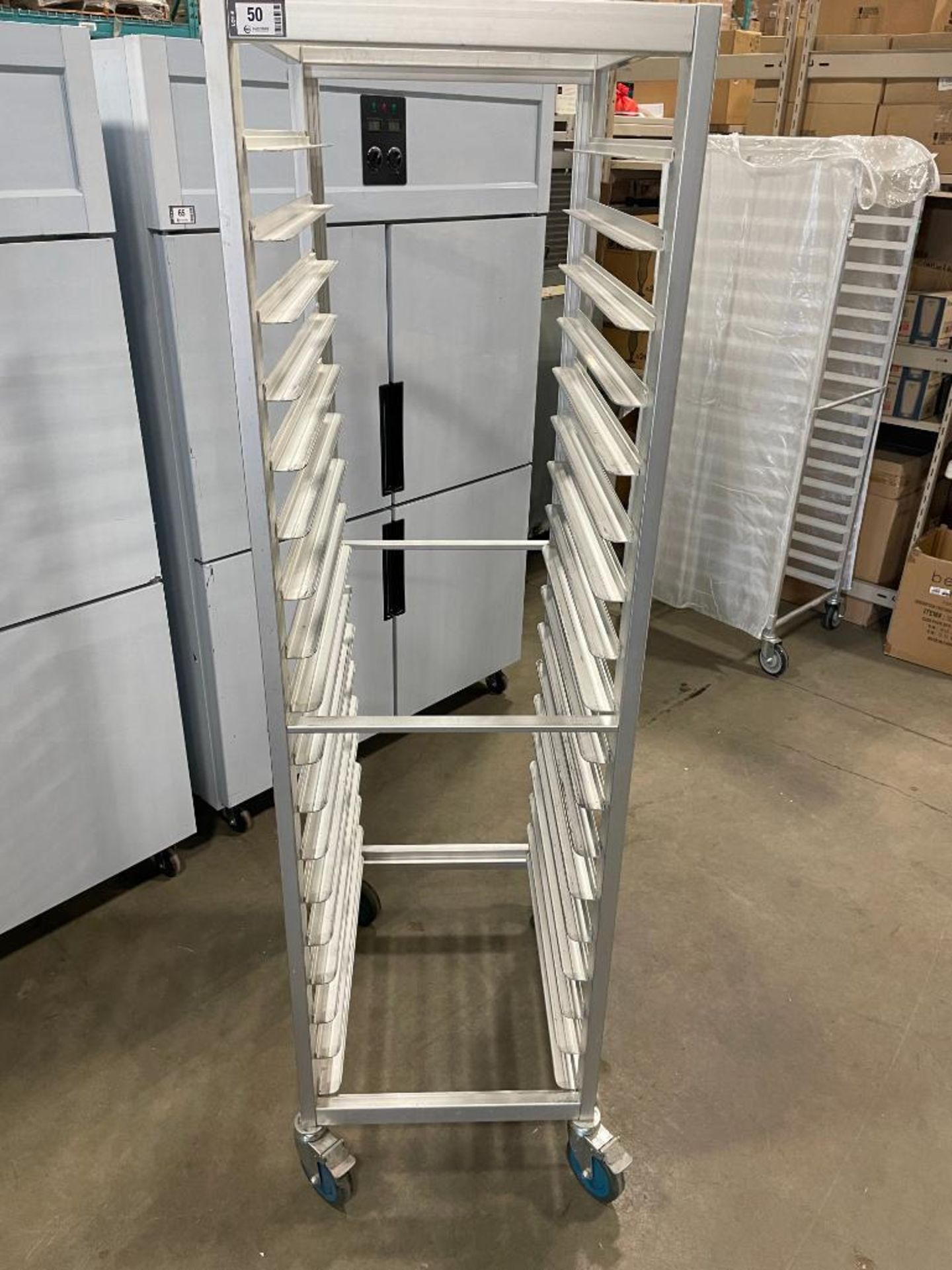 18-SLOT ALUMINUM MOBILE BUN PAN RACK - Image 2 of 5