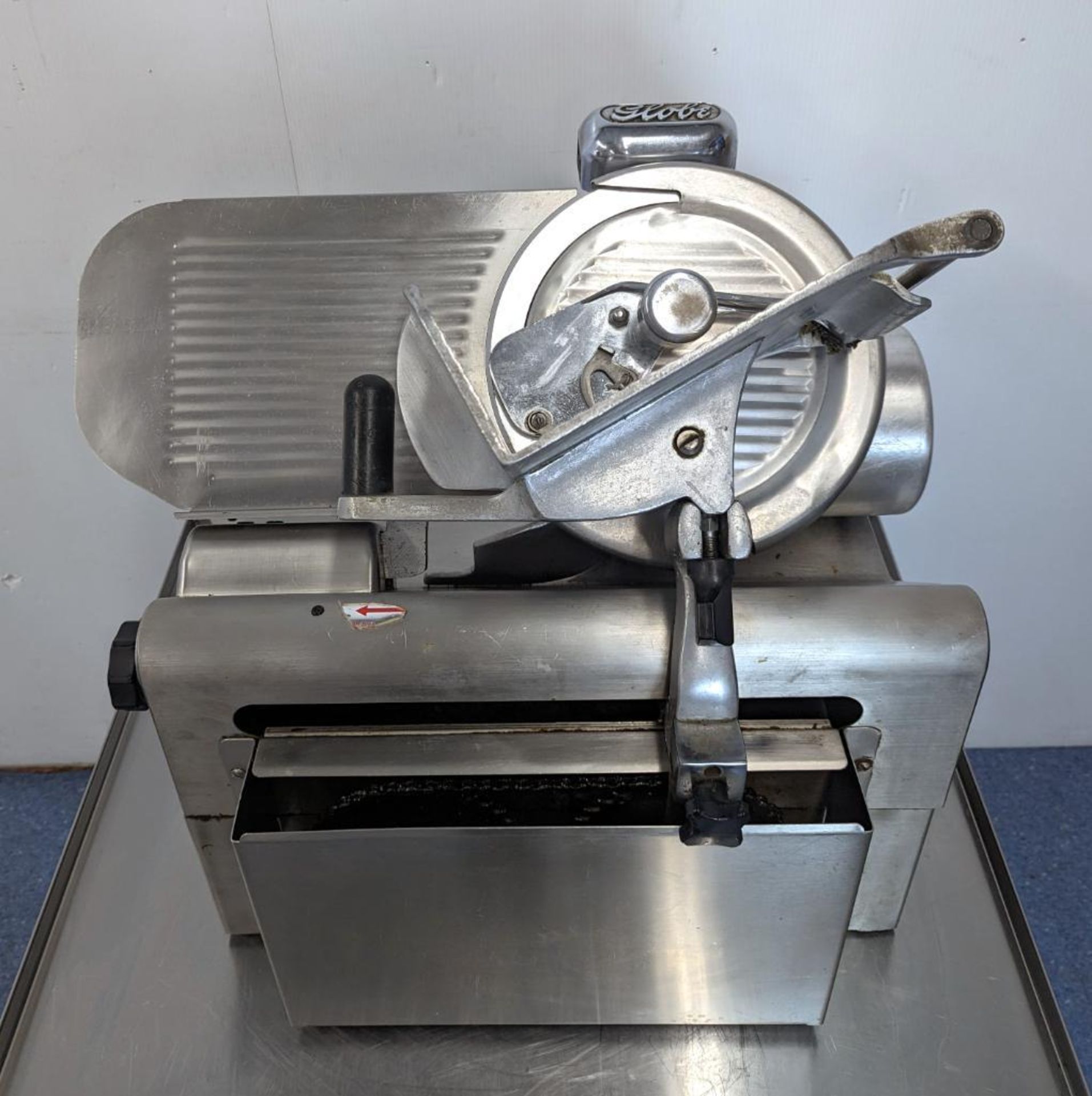 GLOBE 775 12" AUTOMATIC MEAT SLICER WITH BLADE SHARPENER - Image 13 of 14