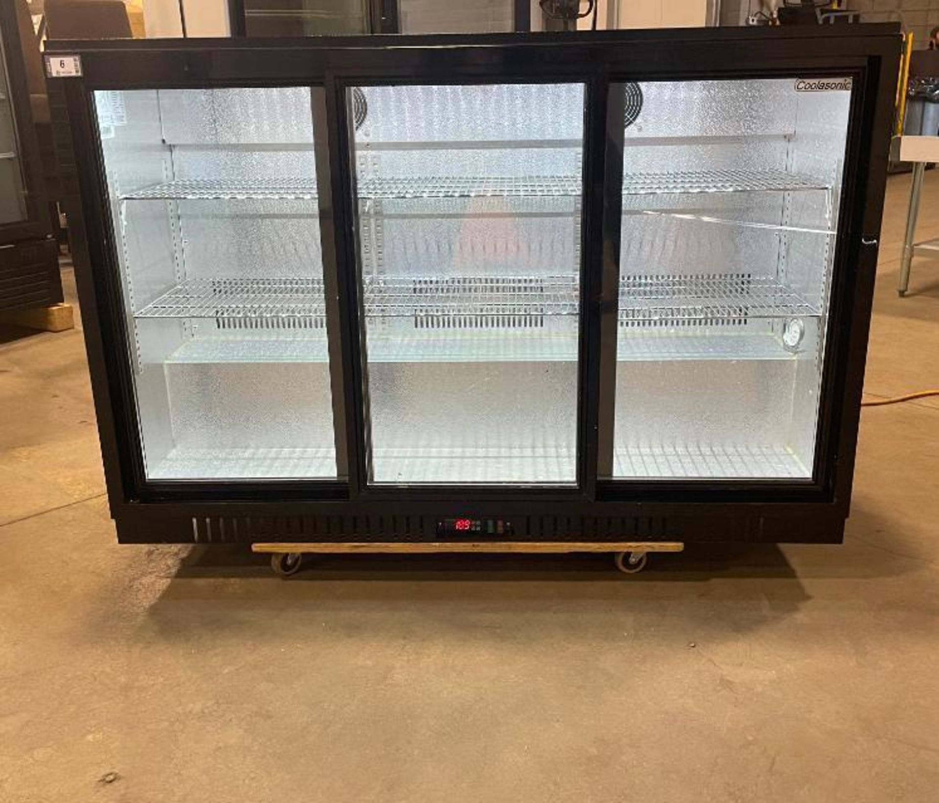 COOLASONIC LG-330SA 53" TRIPLE DOOR BACK BAR COOLER - Image 5 of 14