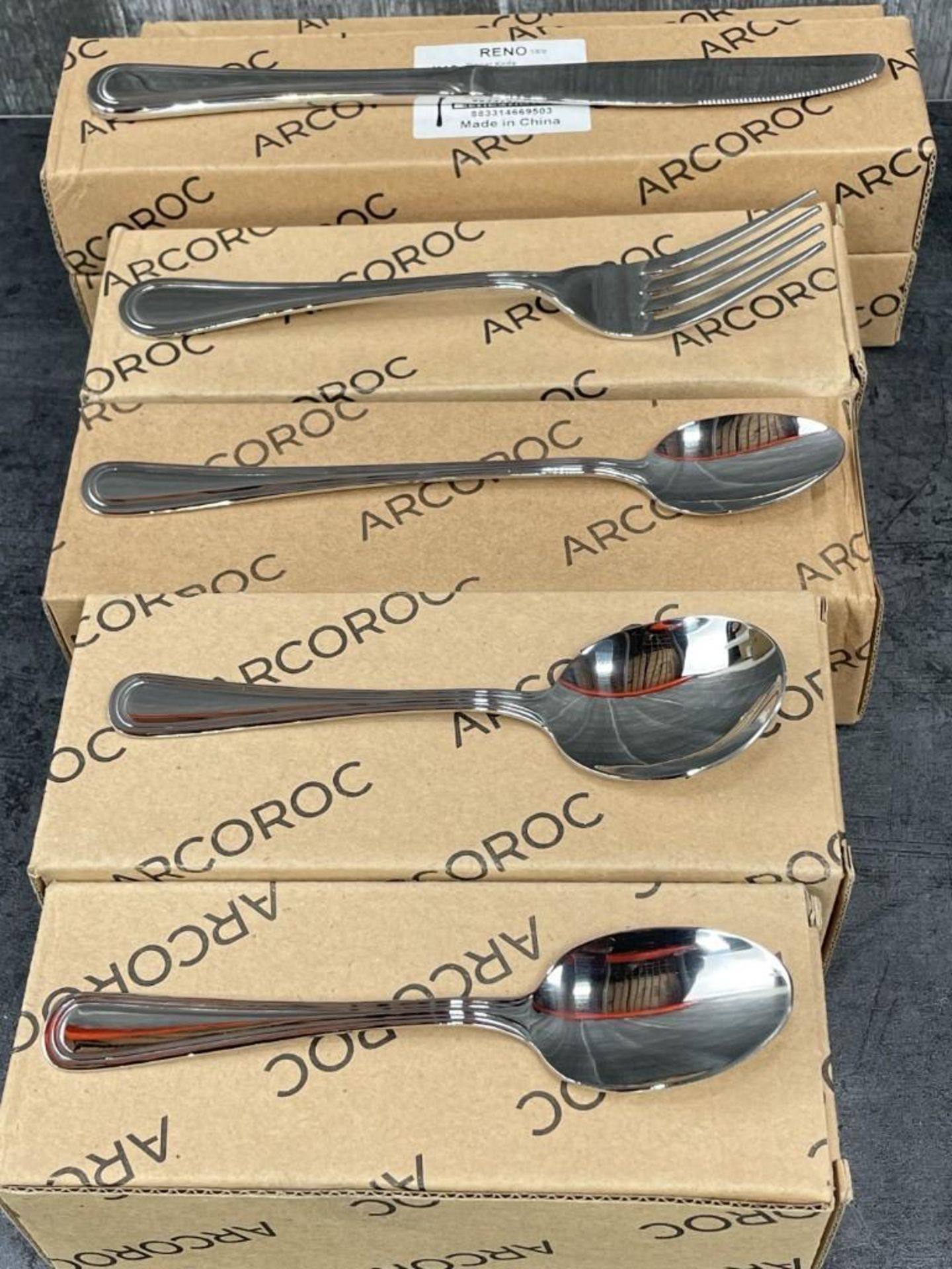 ARCOROC RENO DINNER FORKS, DINNER KNIVES, MISC SPOONS - LOT OF 180PCS - Image 5 of 6