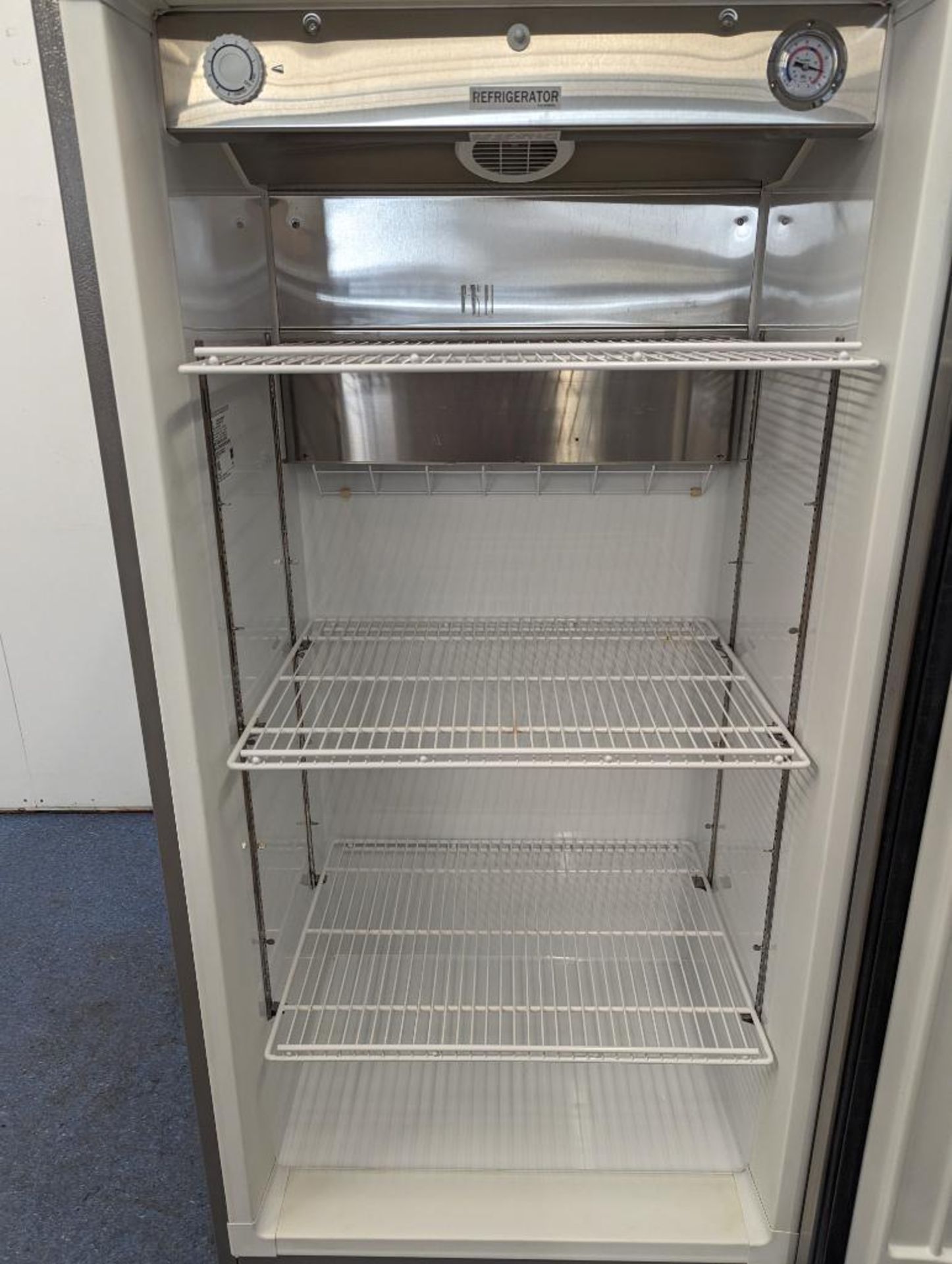 KELVINATOR COMMERCIAL KCBM180RQYA STAINLESS STEEL SINGLE DOOR COOLER - Image 7 of 10