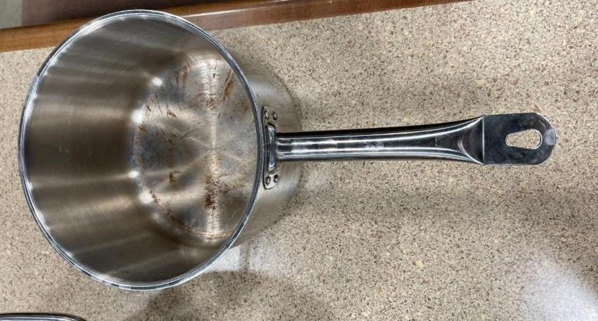 SET OF WINCO STAINLESS STEEL SAUCE PANS & STOCK POT - Image 6 of 9