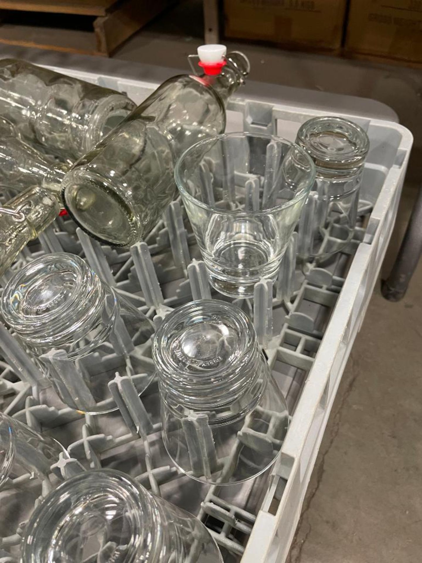 (3) DISHWASHER TRAYS OF ASSORTED GLASSWARE INCLUDING: WATER GLASSES, WINE GLASSES & SWING TOP BOTTLE - Image 10 of 12