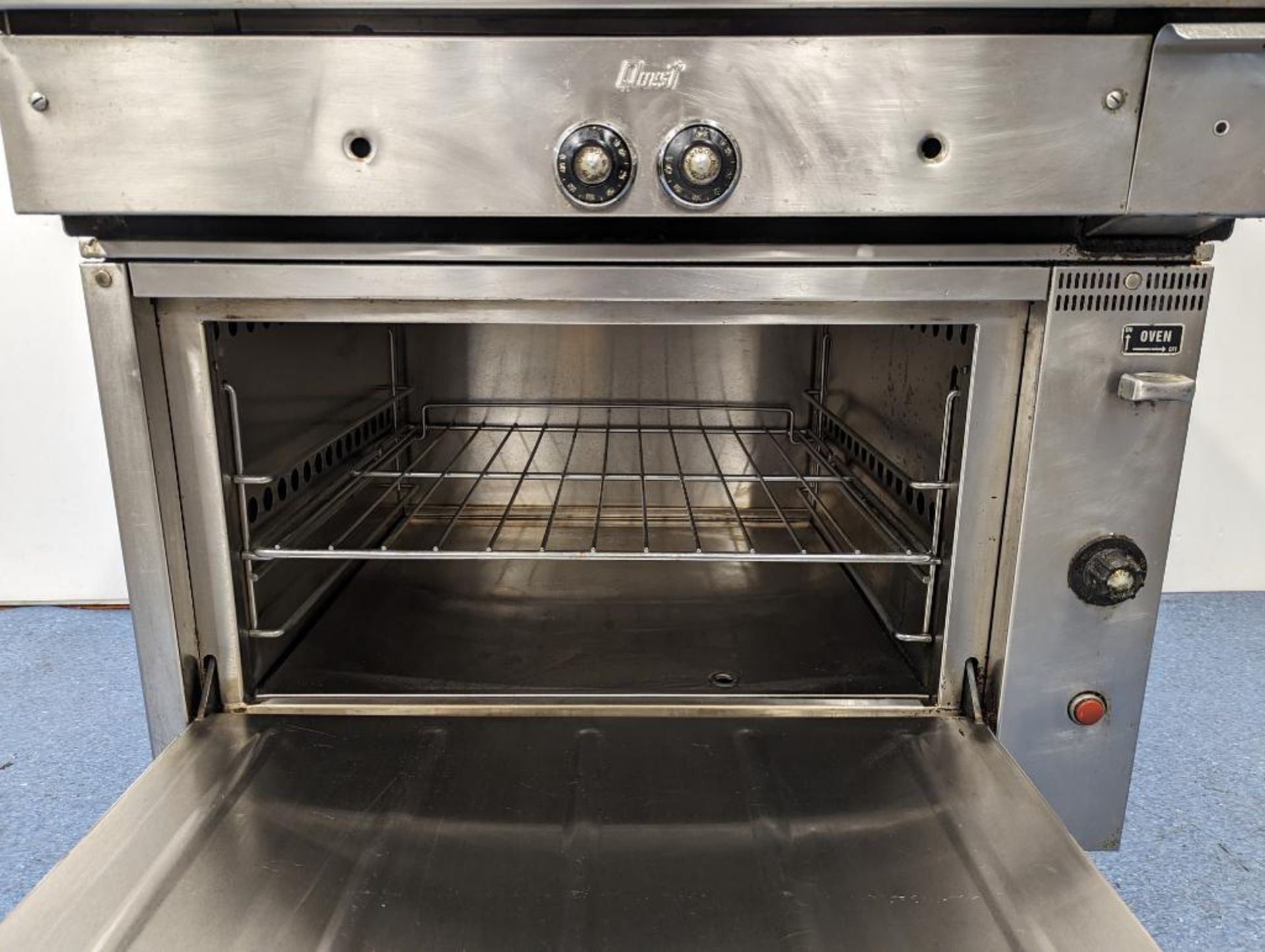 QUEST QGR-1 SERIES NATURAL GAS SINGLE OVEN RANGE WITH 36" GRIDDLE - Image 6 of 11