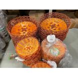 LOT OF ASSORTED SIZE PLASTIC BASKETS