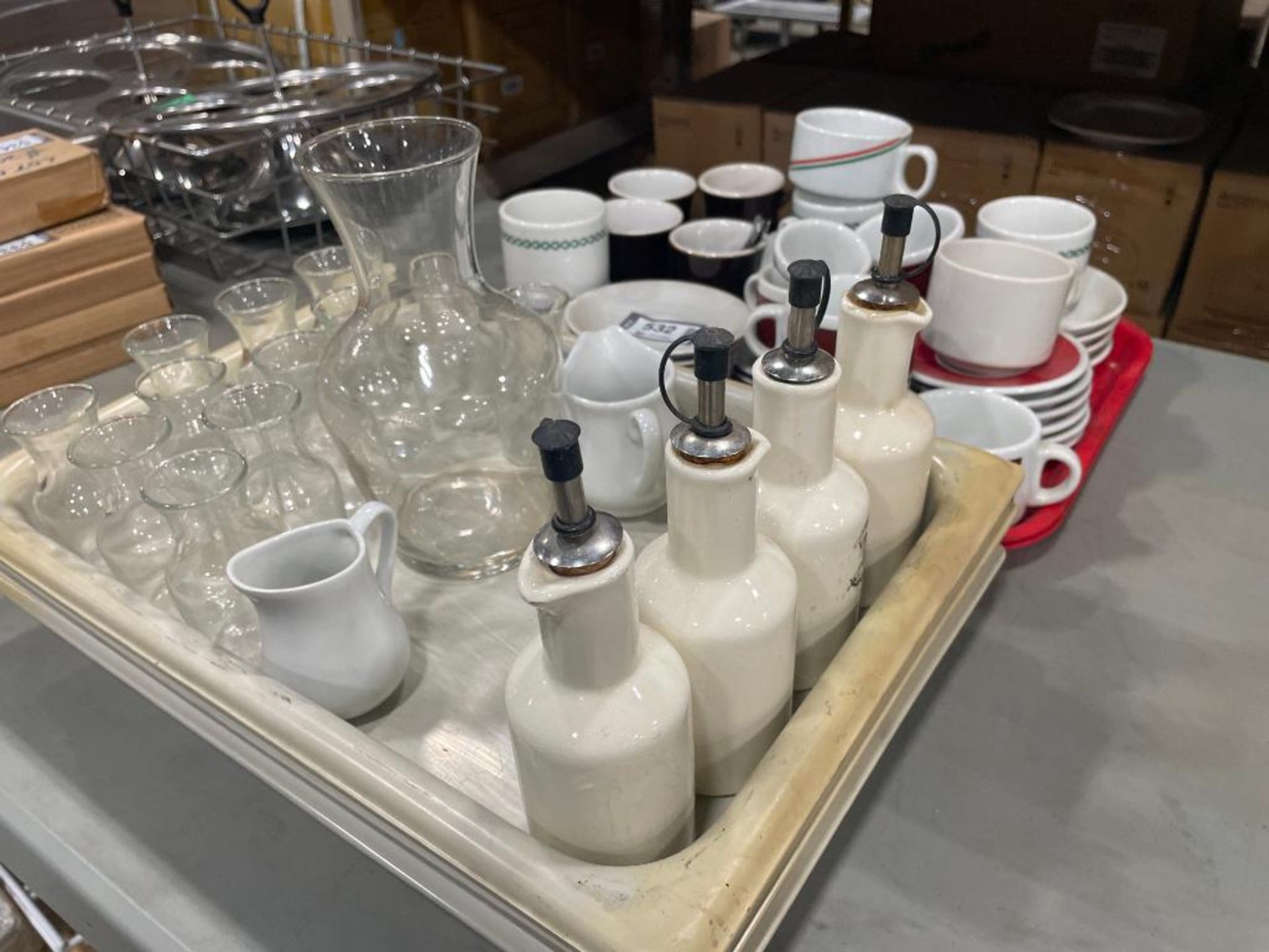 LOT OF ASSORTED GLASSWARE WITH VINEGAR BOTTLES & WHITE INSERTS - Image 3 of 6