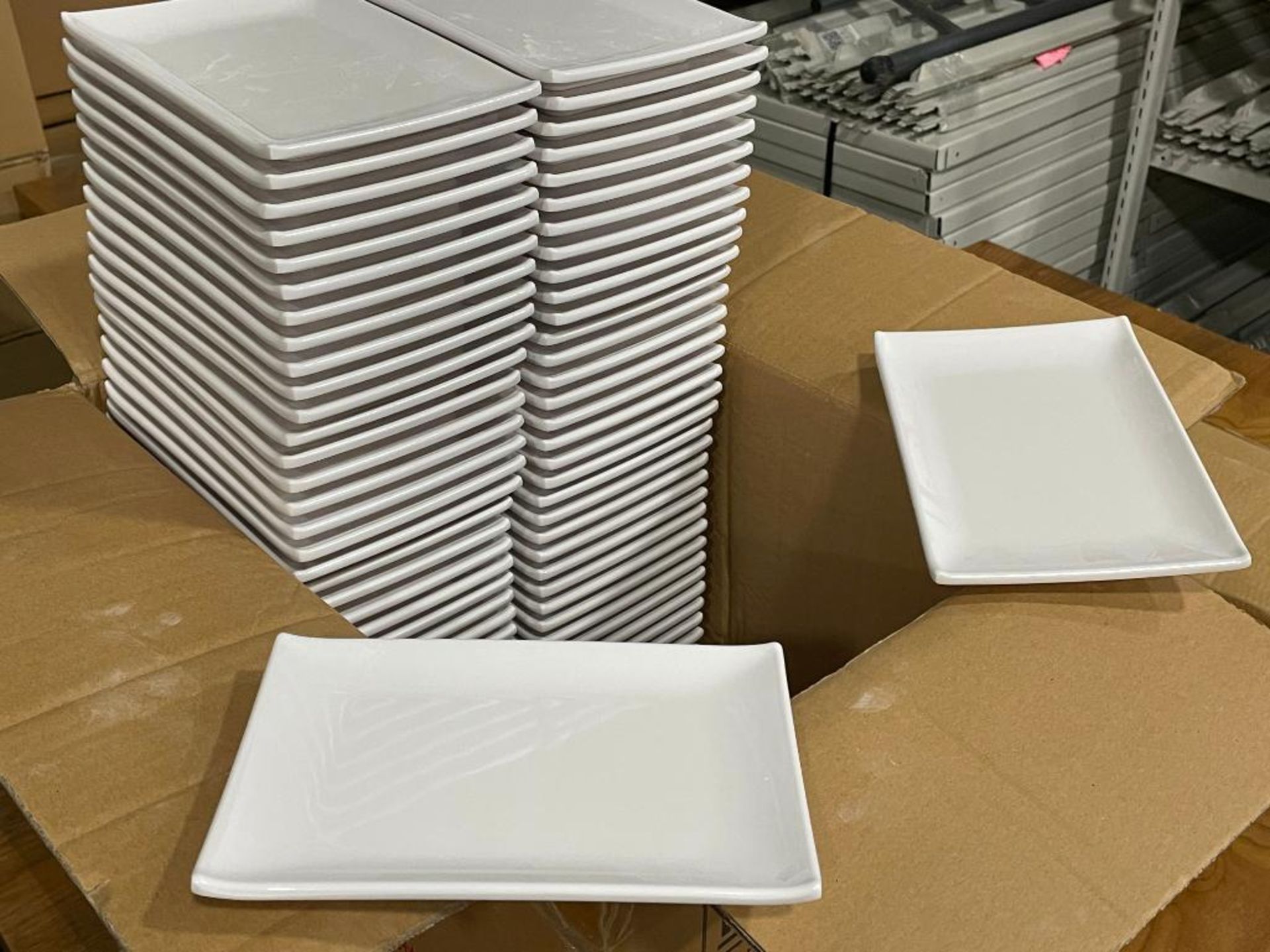 CASE OF 8" X 5.5" MELAMINE RECTANGLE PLATES - Image 3 of 7