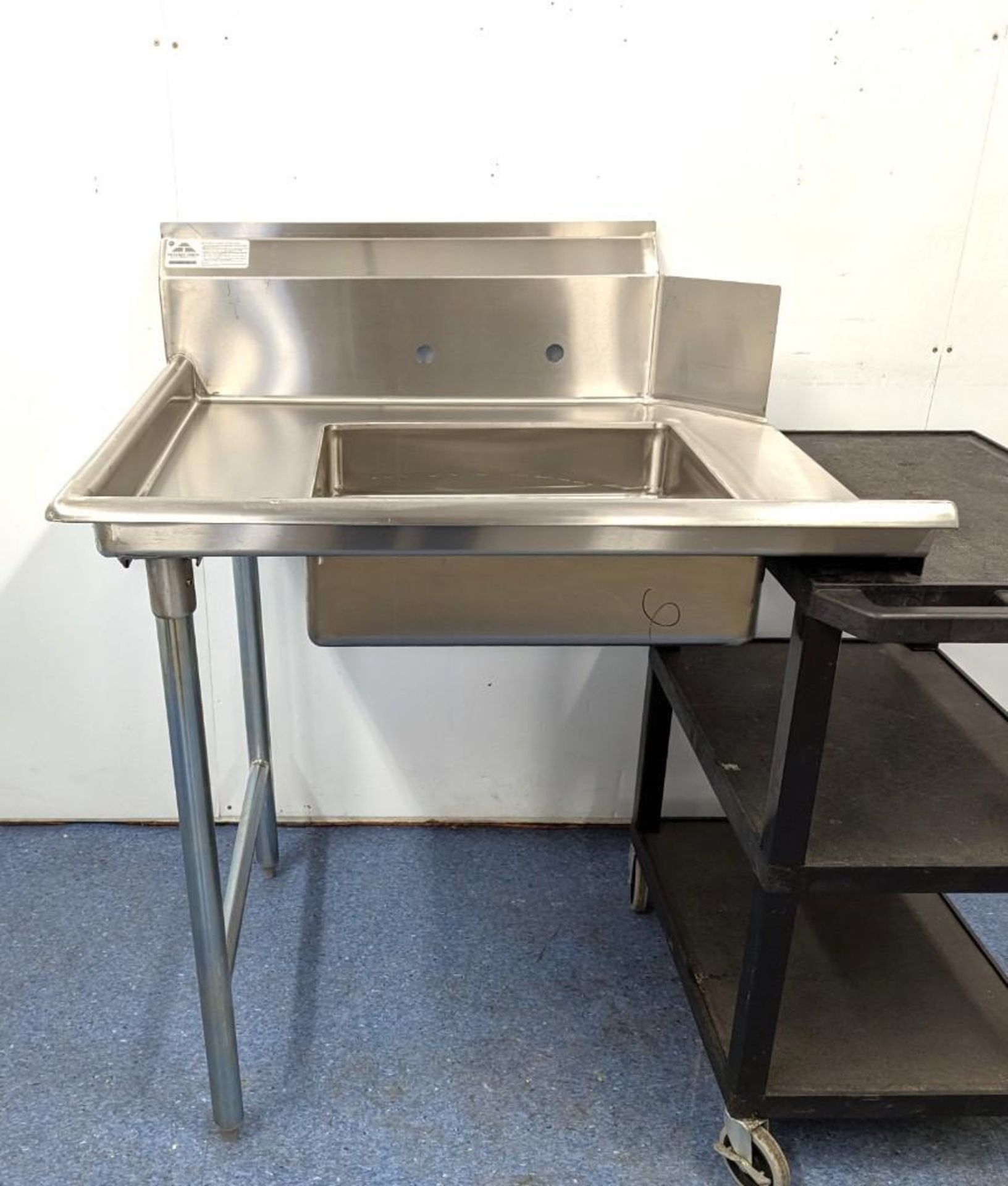 ADVANCE TABCO STAINLESS STEEL SOILED DISHTABLE 35" LEFT SIDE & STRAIGHT CLEAN DISHTABLE 23" RIGHT SI - Image 4 of 18