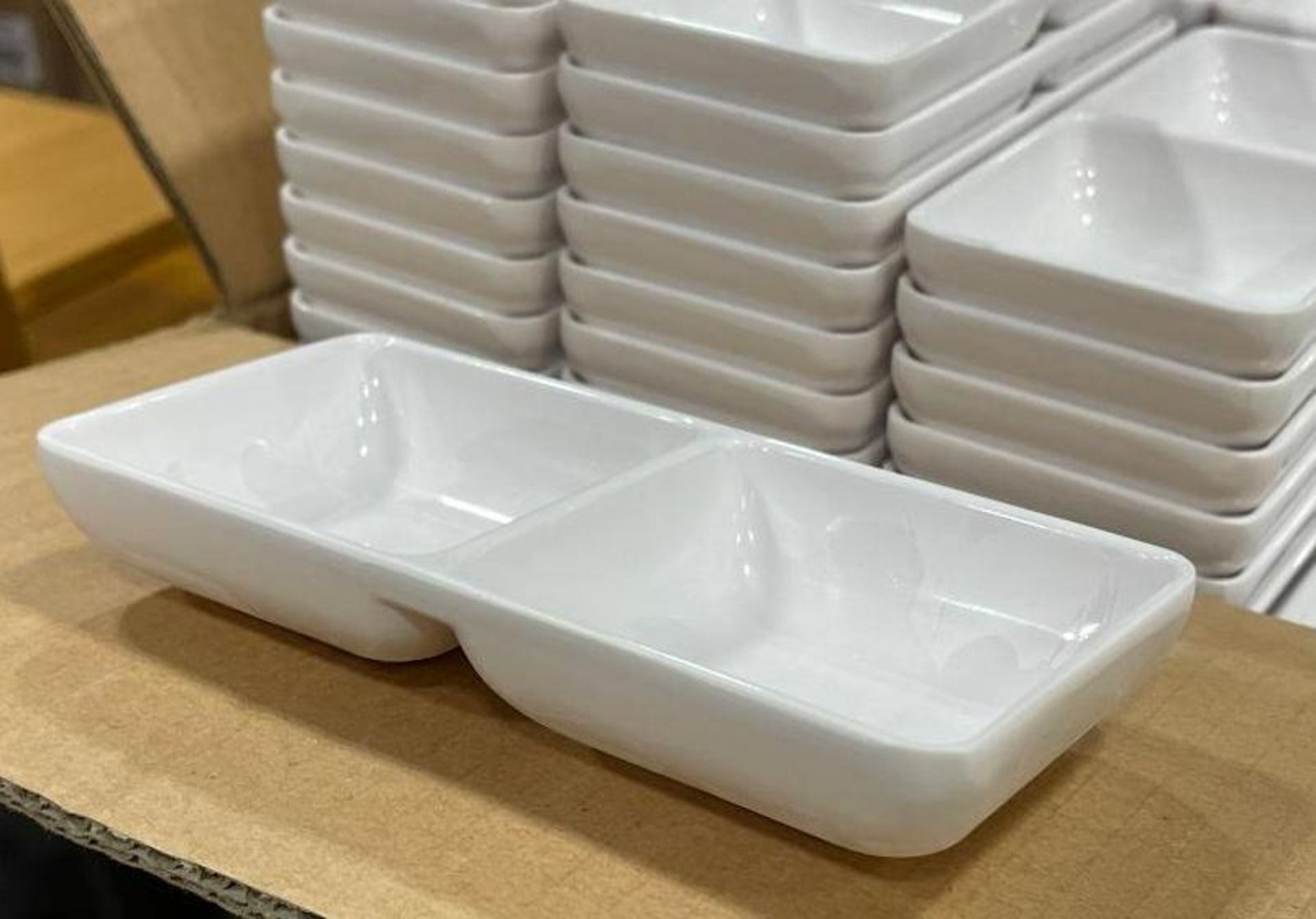 CASE OF MELAMINE 2-COMPARTMENT SAUCE DISHES - Image 2 of 5