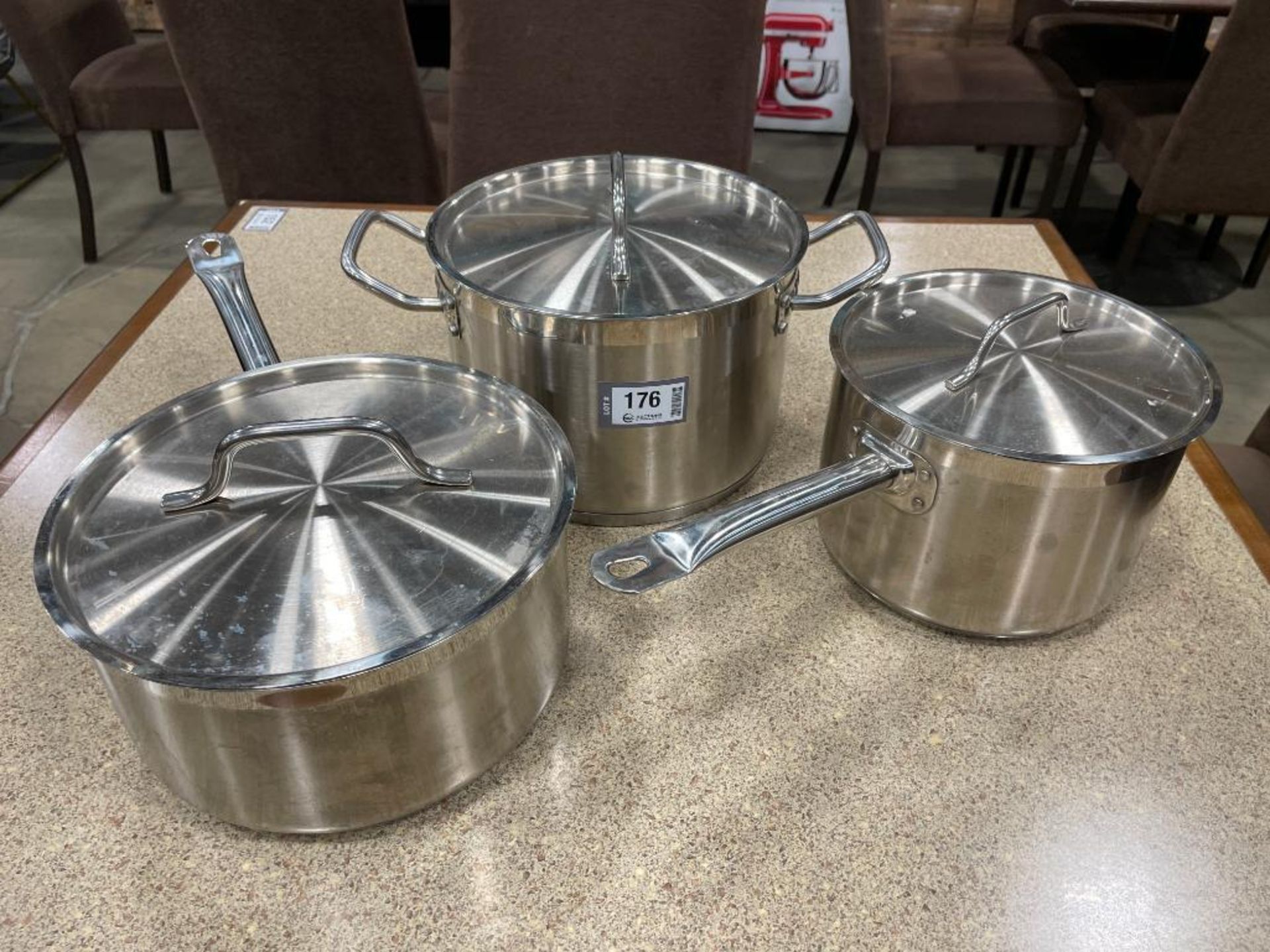 SET OF WINCO STAINLESS STEEL SAUCE PANS & STOCK POT