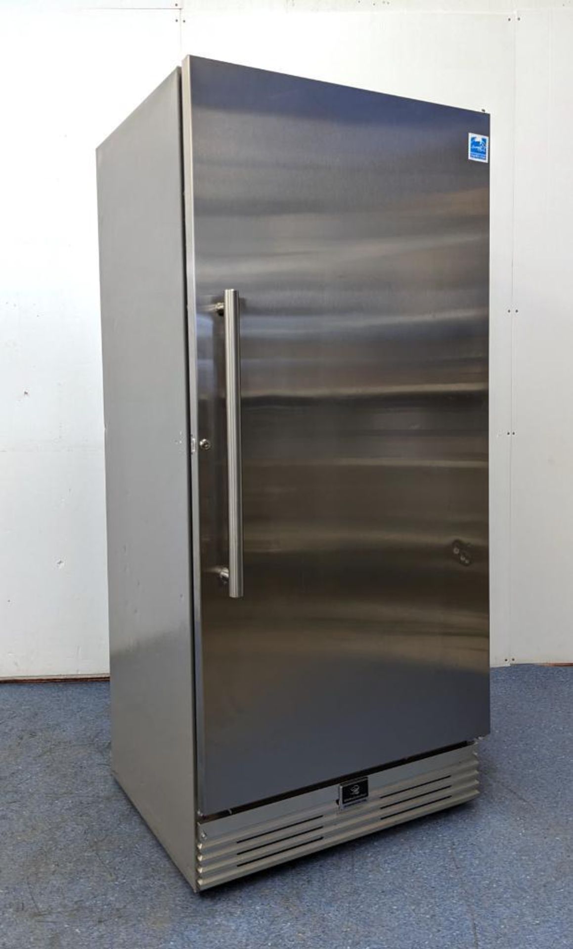 KELVINATOR COMMERCIAL KCBM180RQYA STAINLESS STEEL SINGLE DOOR COOLER - Image 2 of 10