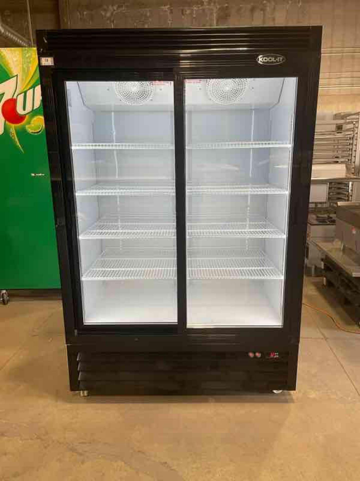 DOUBLE SLIDING GLASS DOOR COOLER, 33.5 CU. FT, LED DISPLAY - Image 15 of 18