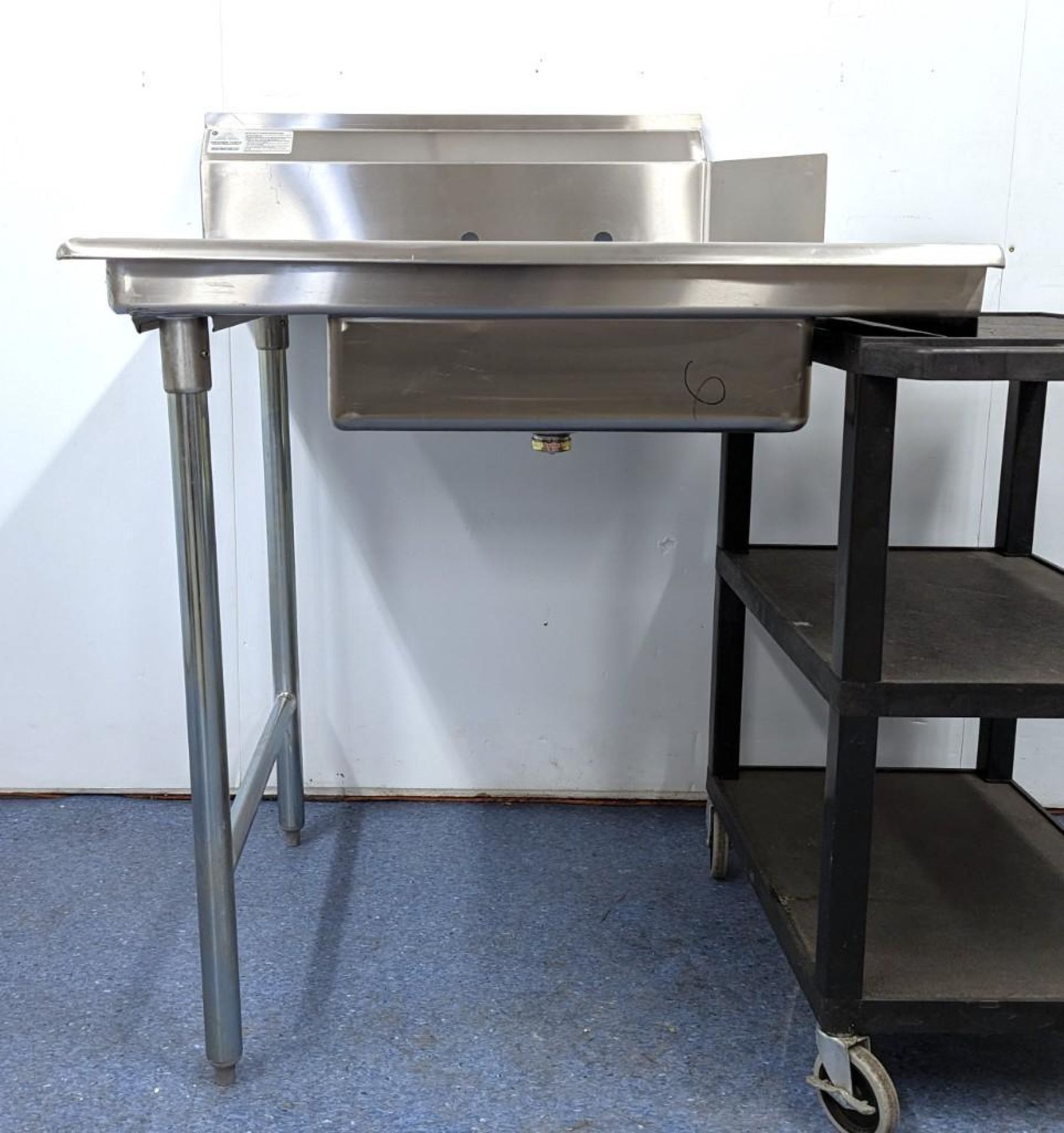 ADVANCE TABCO STAINLESS STEEL SOILED DISHTABLE 35" LEFT SIDE & STRAIGHT CLEAN DISHTABLE 23" RIGHT SI - Image 5 of 18