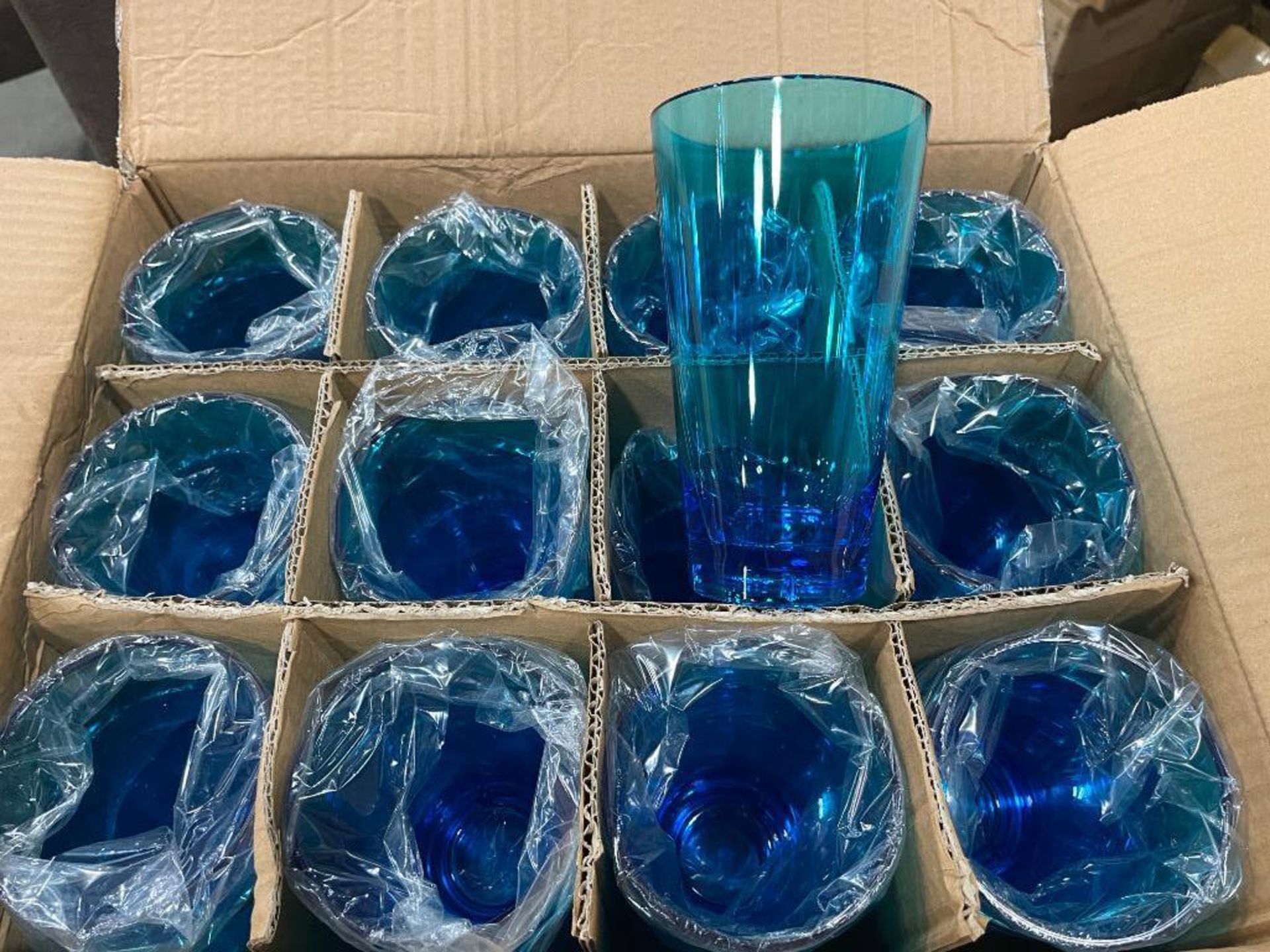 19.75OZ OUTDOOR PERFECT BLUE COOLER GLASSES, ARCOROC FM403 - LOT OF 36 - NEW