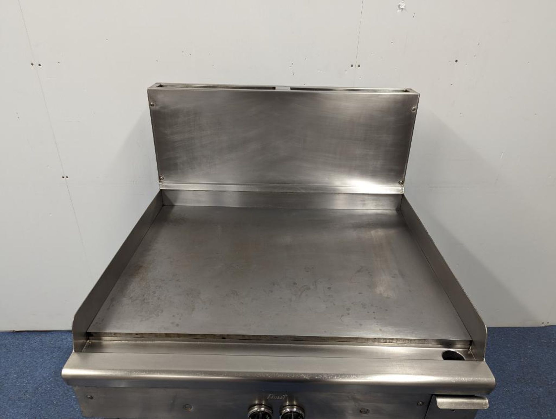 QUEST QGR-1 SERIES NATURAL GAS SINGLE OVEN RANGE WITH 36" GRIDDLE - Image 4 of 11
