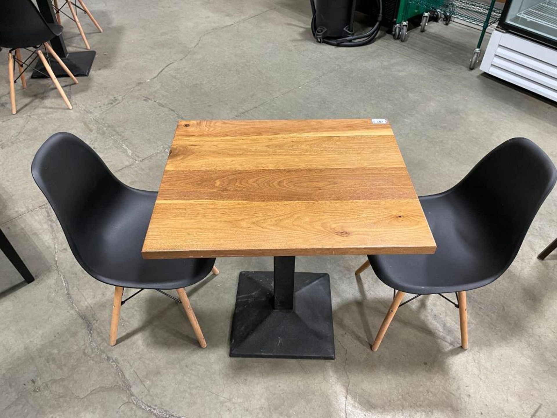 30" X 24" WOOD TOP SINGLE PEDESTAL TABLE WITH (2) BLACK PLASTIC BACK CHAIRS - Image 9 of 9