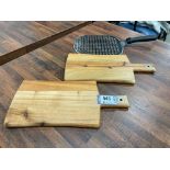 (2) WOOD SERVING BOARDS & (1) BROWNE PERFORATED PIZZA PEEL