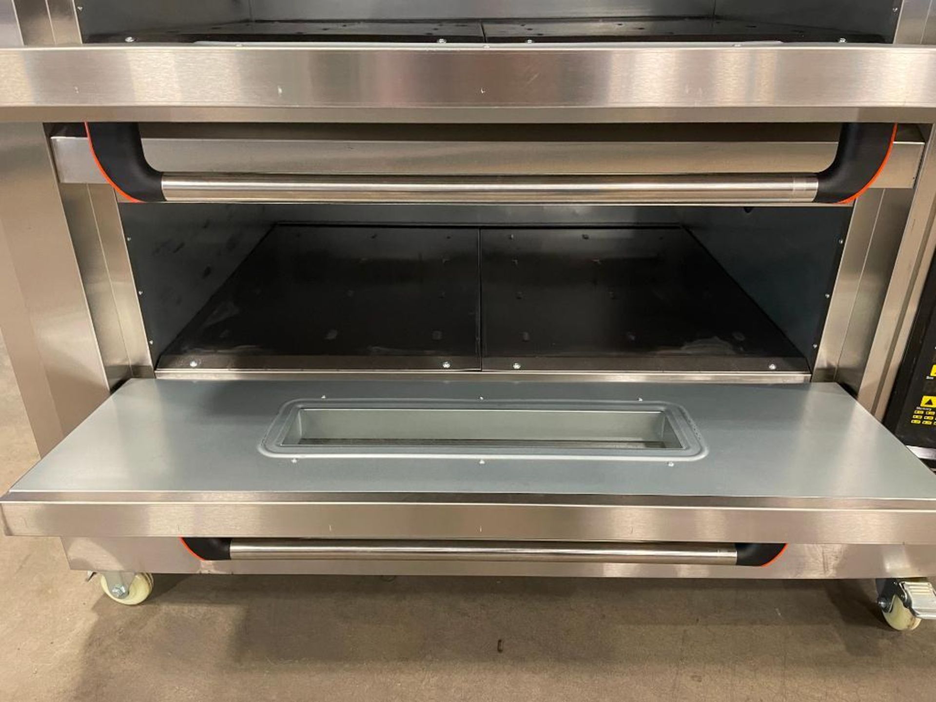 NEW HGB-306 TRIPLE DECK ELECTRIC OVEN - Image 5 of 13