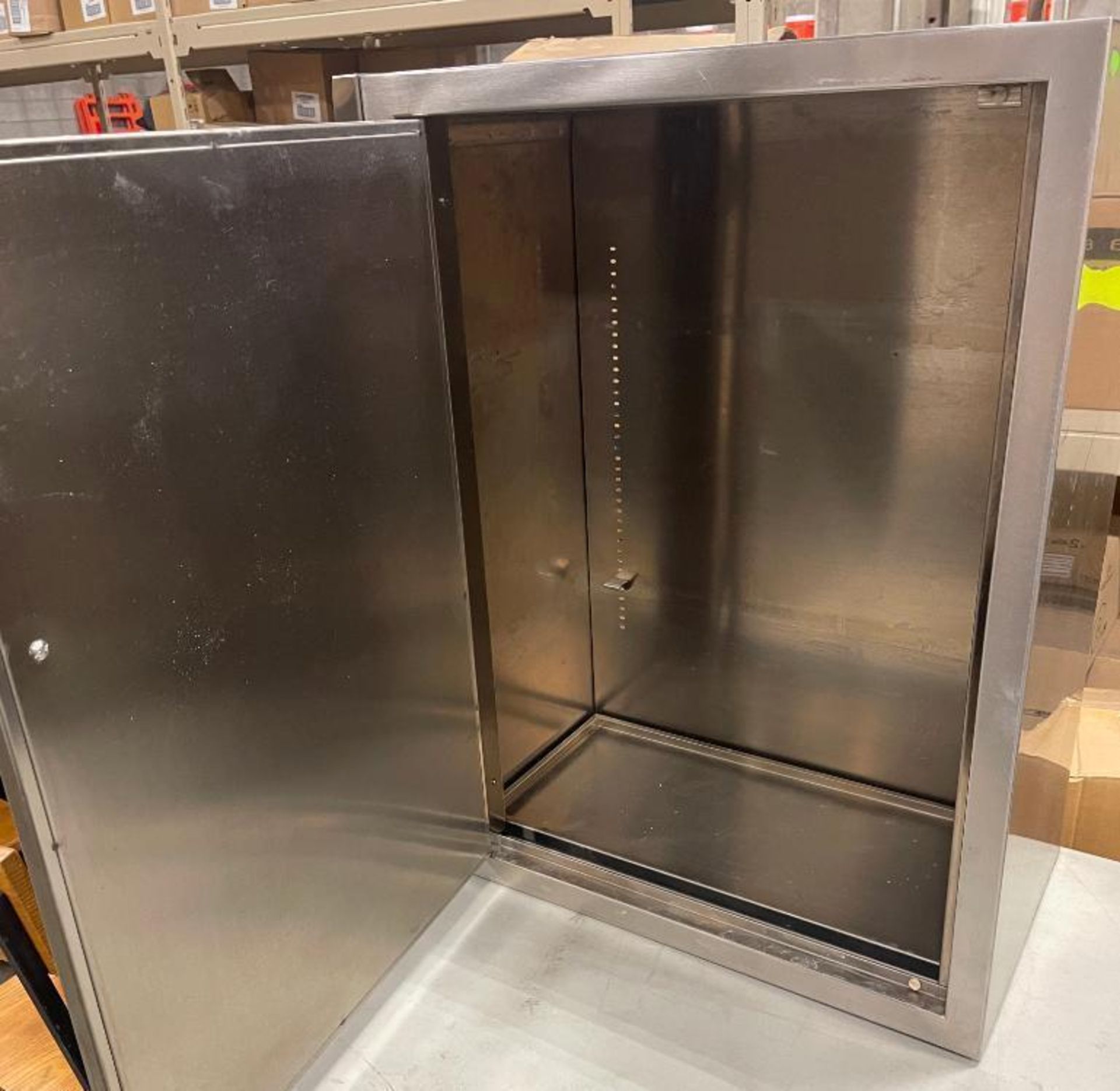 23" X 30" X 13" STAINLESS STEEL CABINET - Image 3 of 5