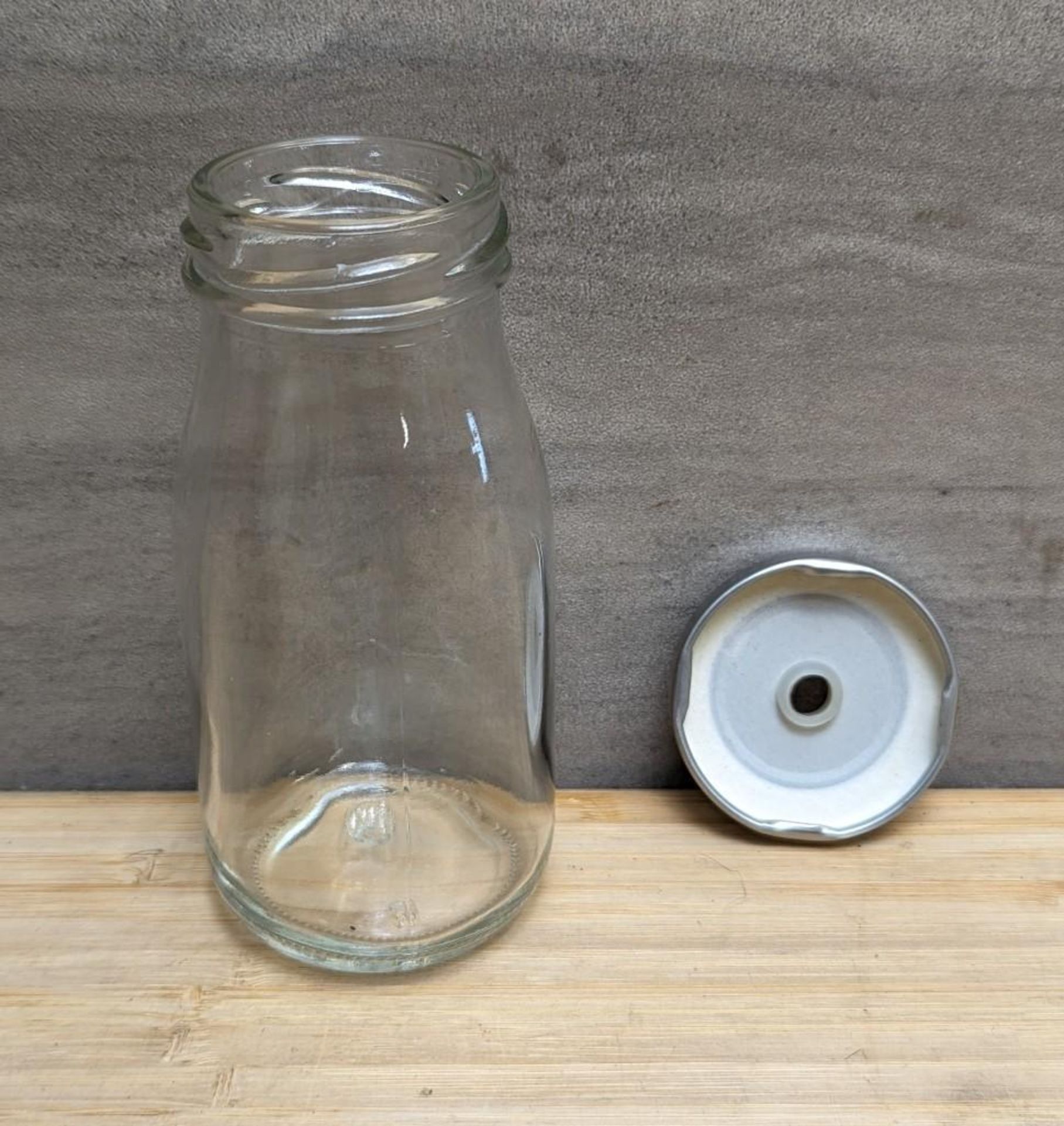 6.75OZ RETRO MILK JARS WITH EXTRA STRAW LIDS - LOT OF 48 (204PCS) - Image 3 of 4