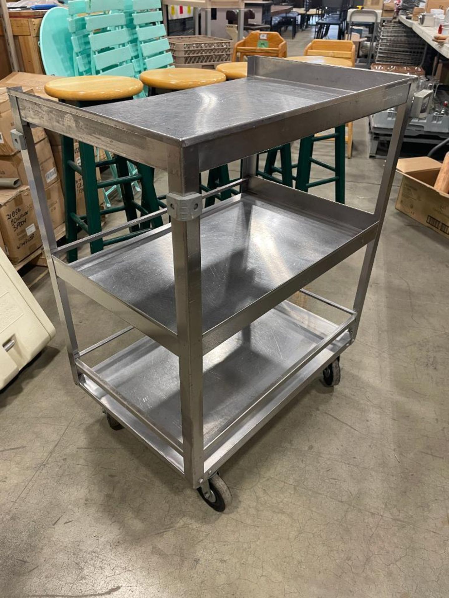 LAKESIDE 526 STAINLESS STEEL 3-TIER UTILITY CART, 500 LB CAPACITY - Image 3 of 5