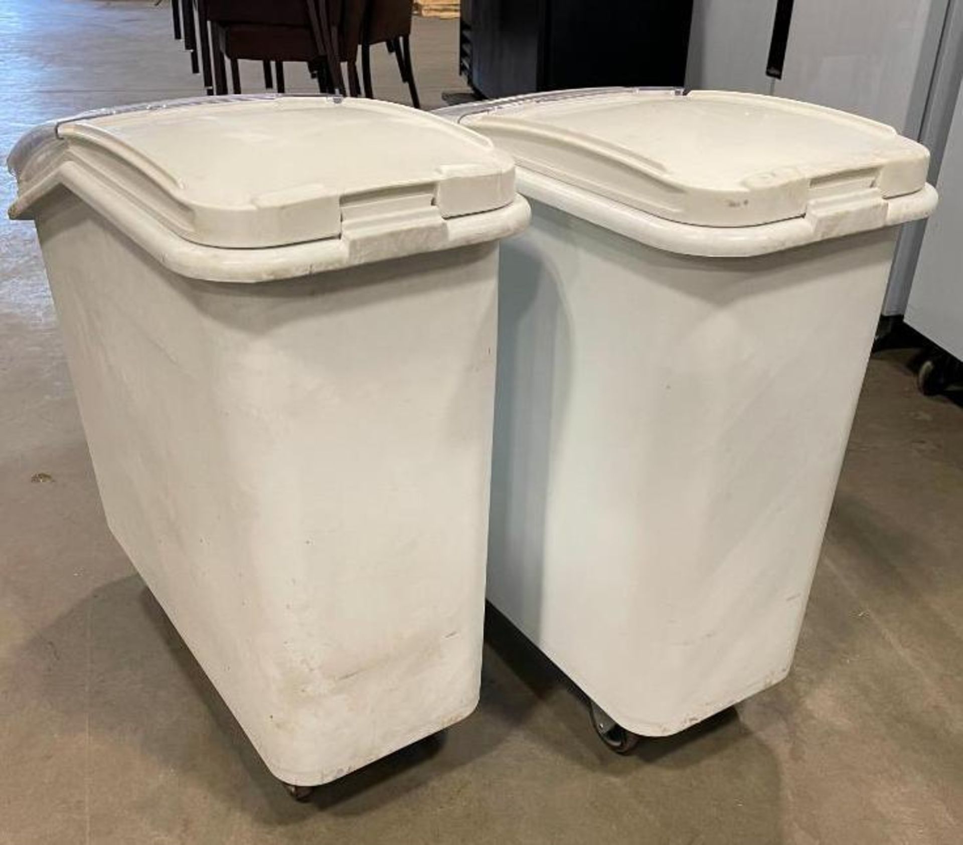 (2) RUBBERMAID MOBILE INGREDIENT BINS - Image 4 of 9