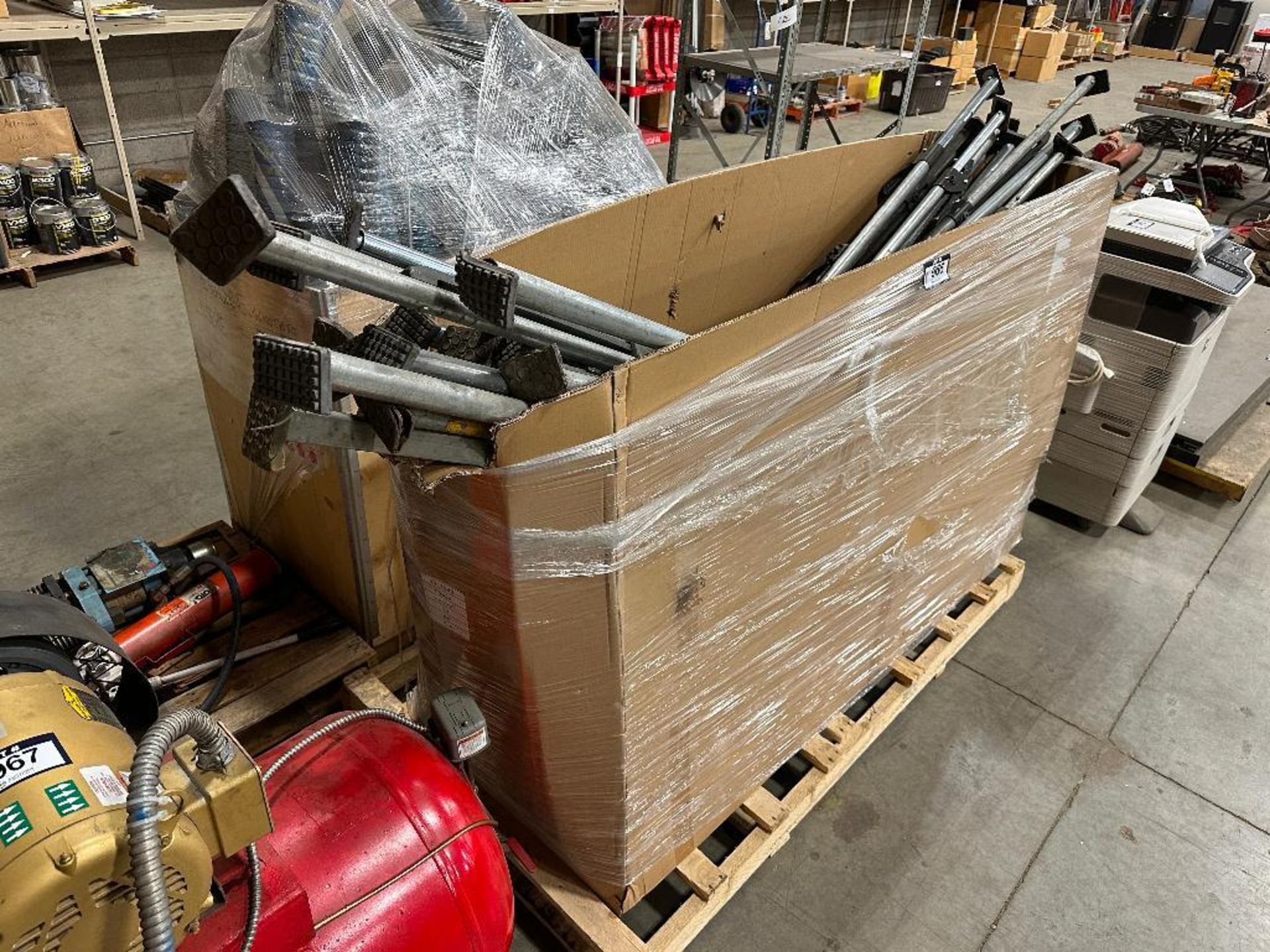 Box of Asst. Truck Support Bars - Image 2 of 3