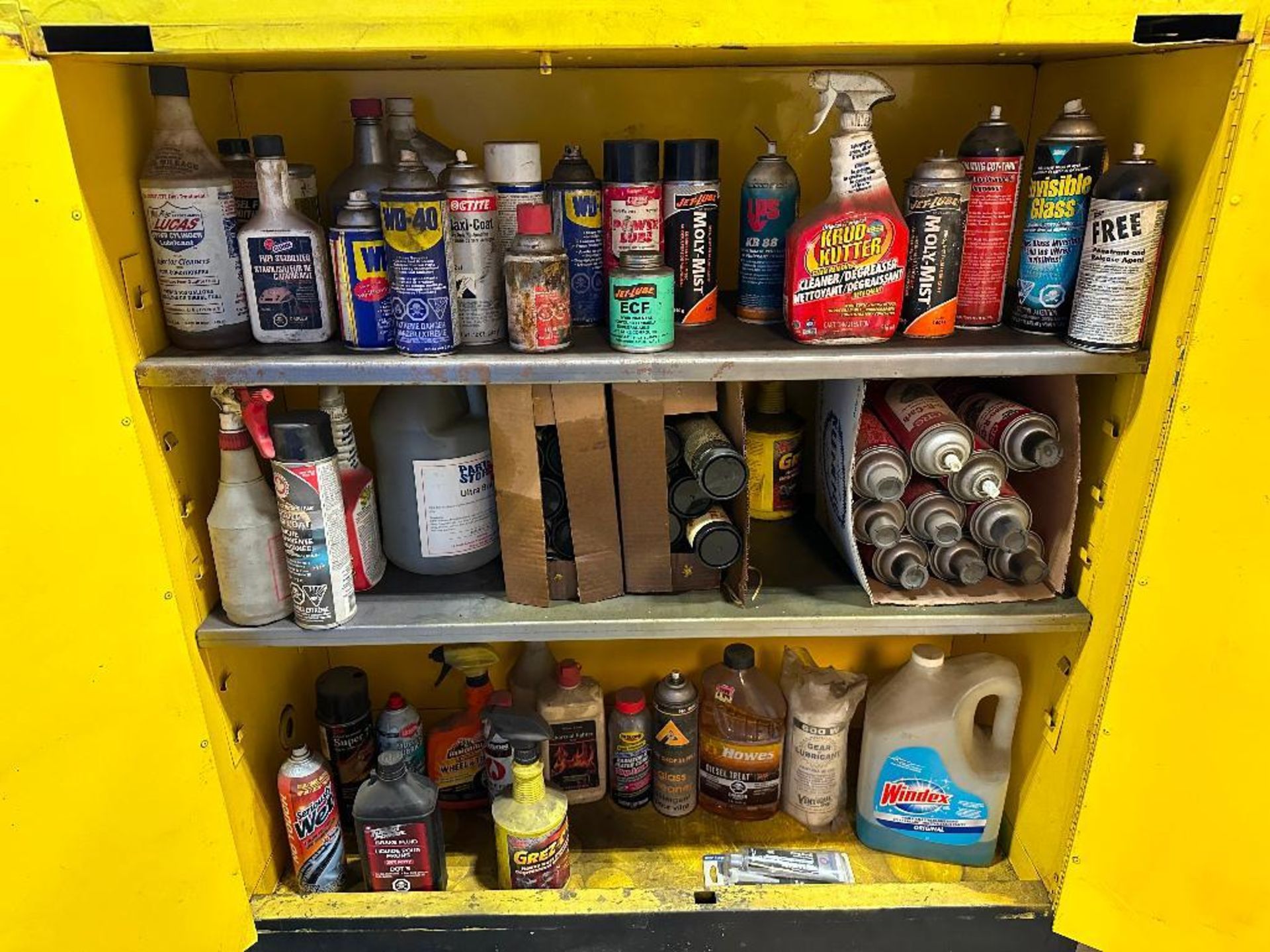 Justrite Flammable Cabinet w. asst. Aerosols, Lubricants, Oils, Etc. - Bild 4 aus 4