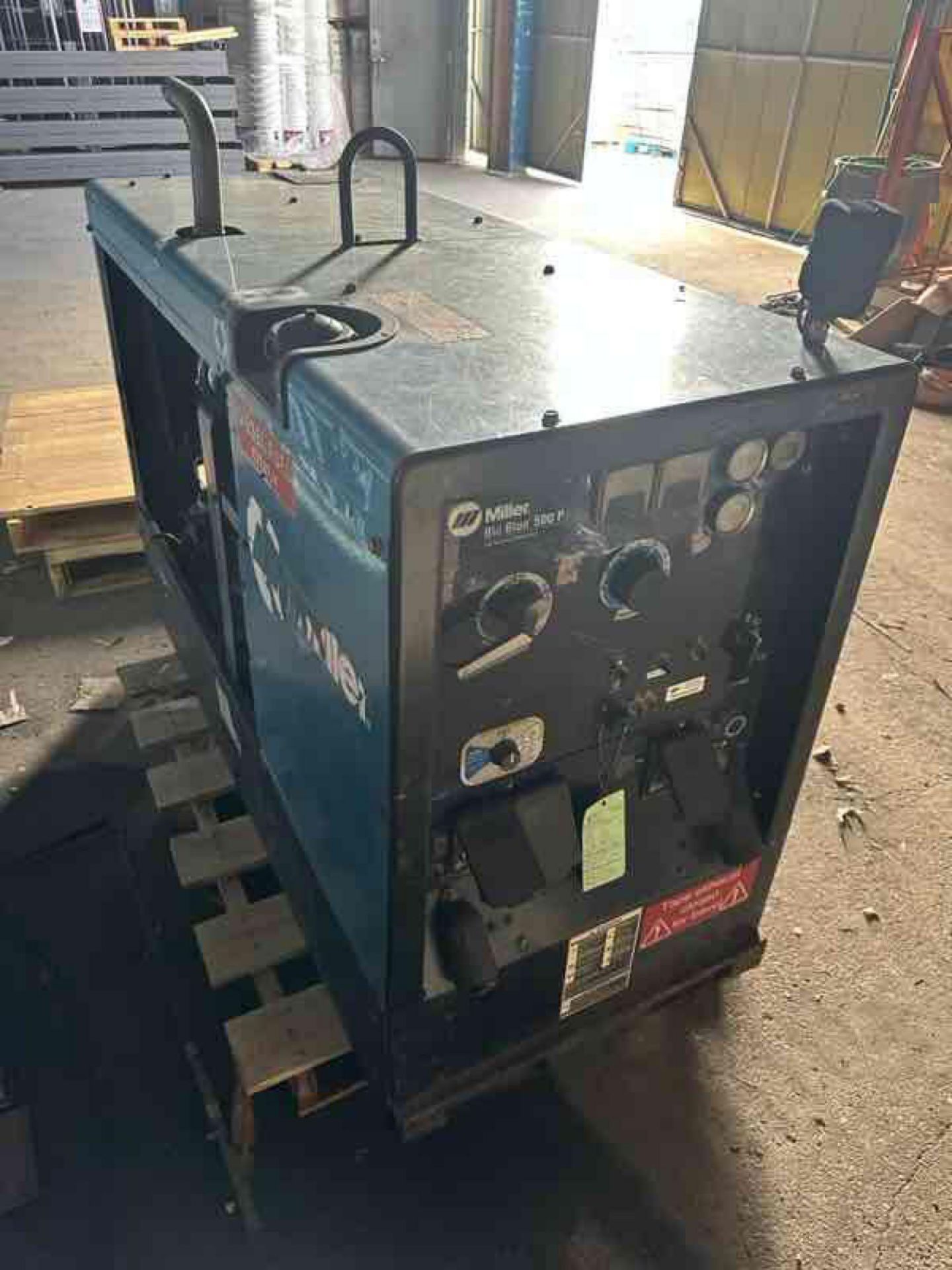 Miller Big Blue 500P Diesel Welding 15kw Generator, Hours 7104.5 - Image 9 of 10