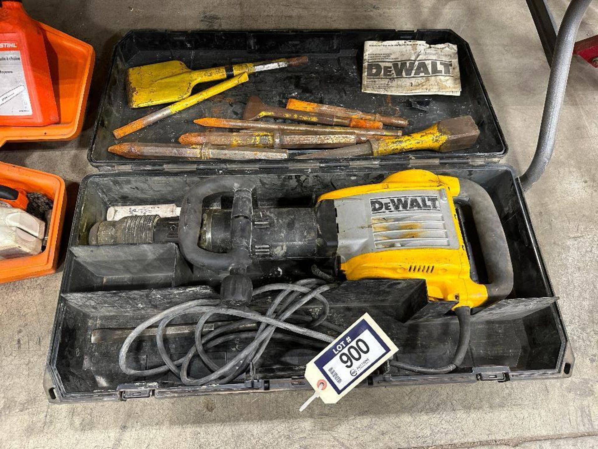 DeWalt D25940 Demolition Hammer w/ Asst. Bits, etc.