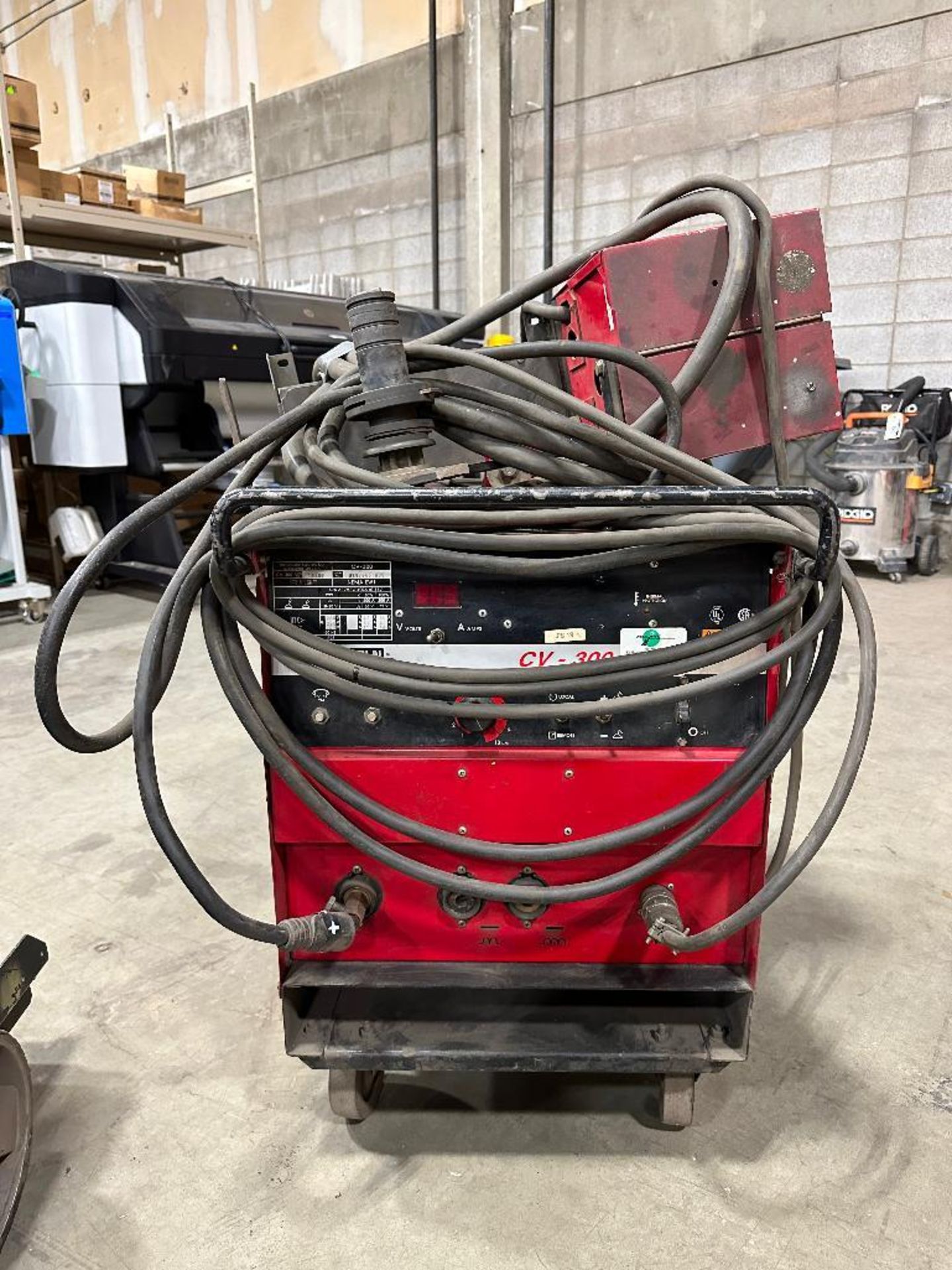 Lincoln Electric CV-300 Welder w. LN-7 Wire Feeder and cables - Image 4 of 6