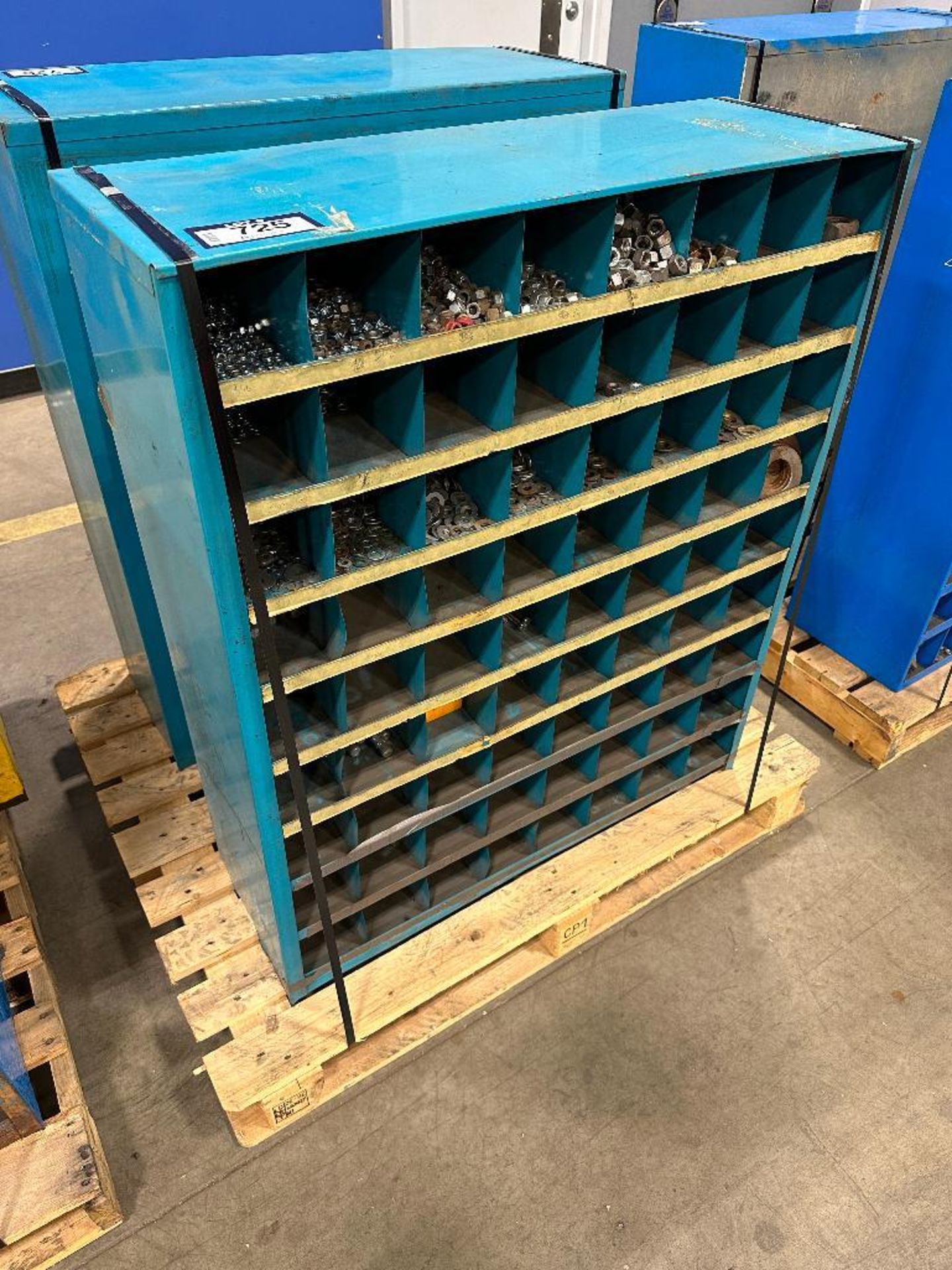 72 Compartment Bolt Bin w. asst. Hardware