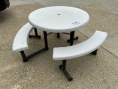 43” Round Picnic Table
