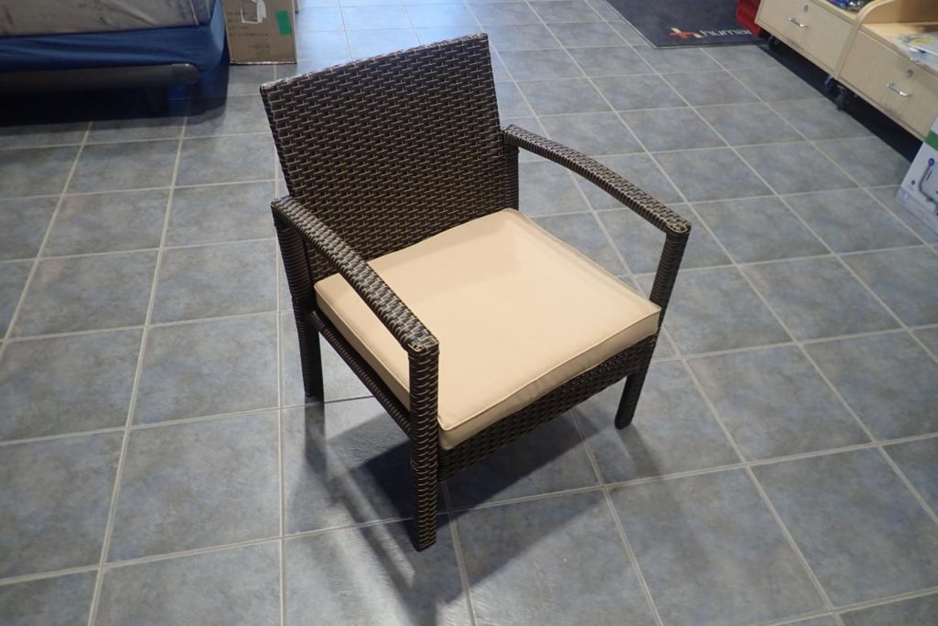 Patioflare Ivan 4Pc Conversation Patio Set- Brown-NEW IN BOX. - Image 3 of 4