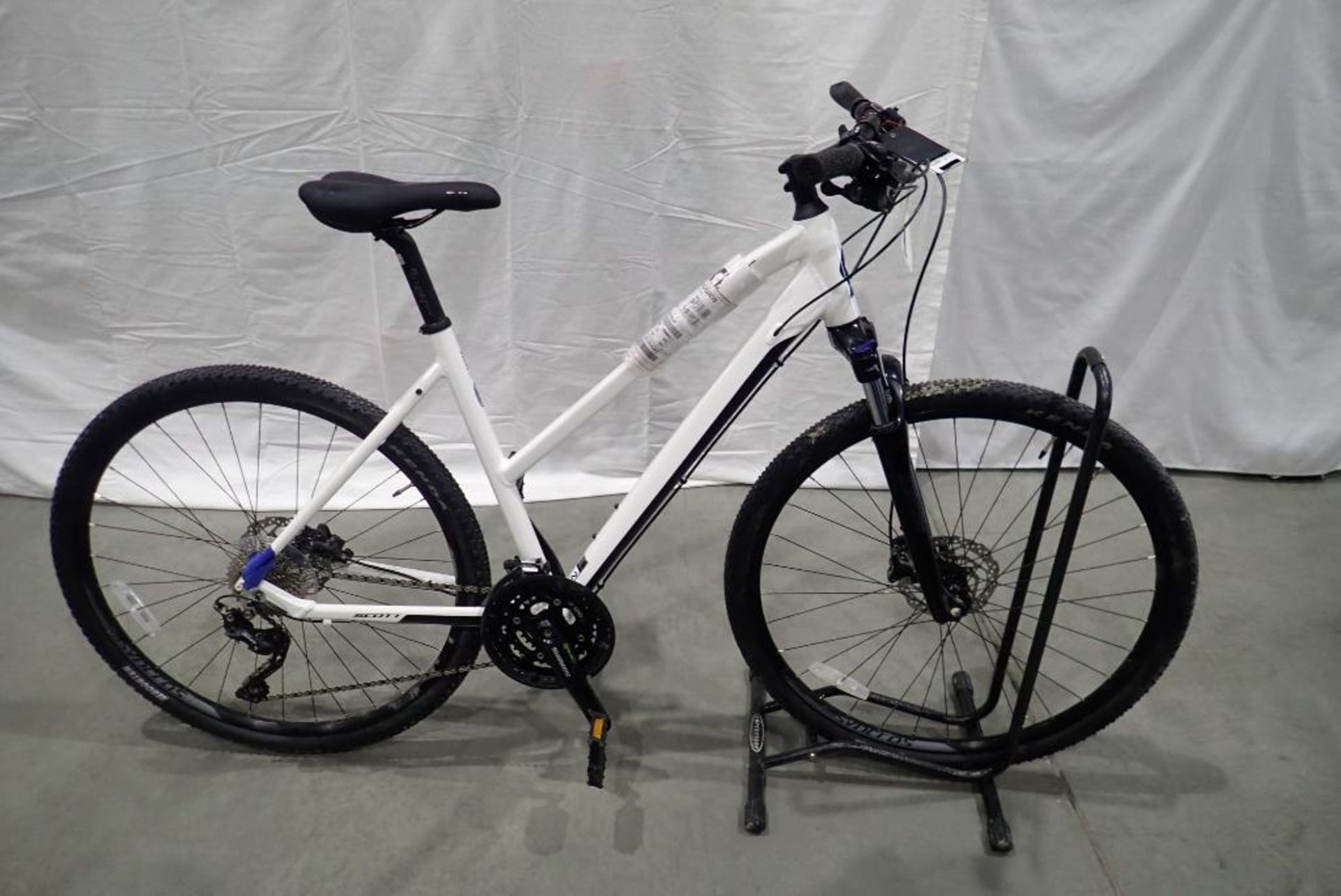 Scott Contessa Sub Cross 20 Ladies Large Hybrid Bike.