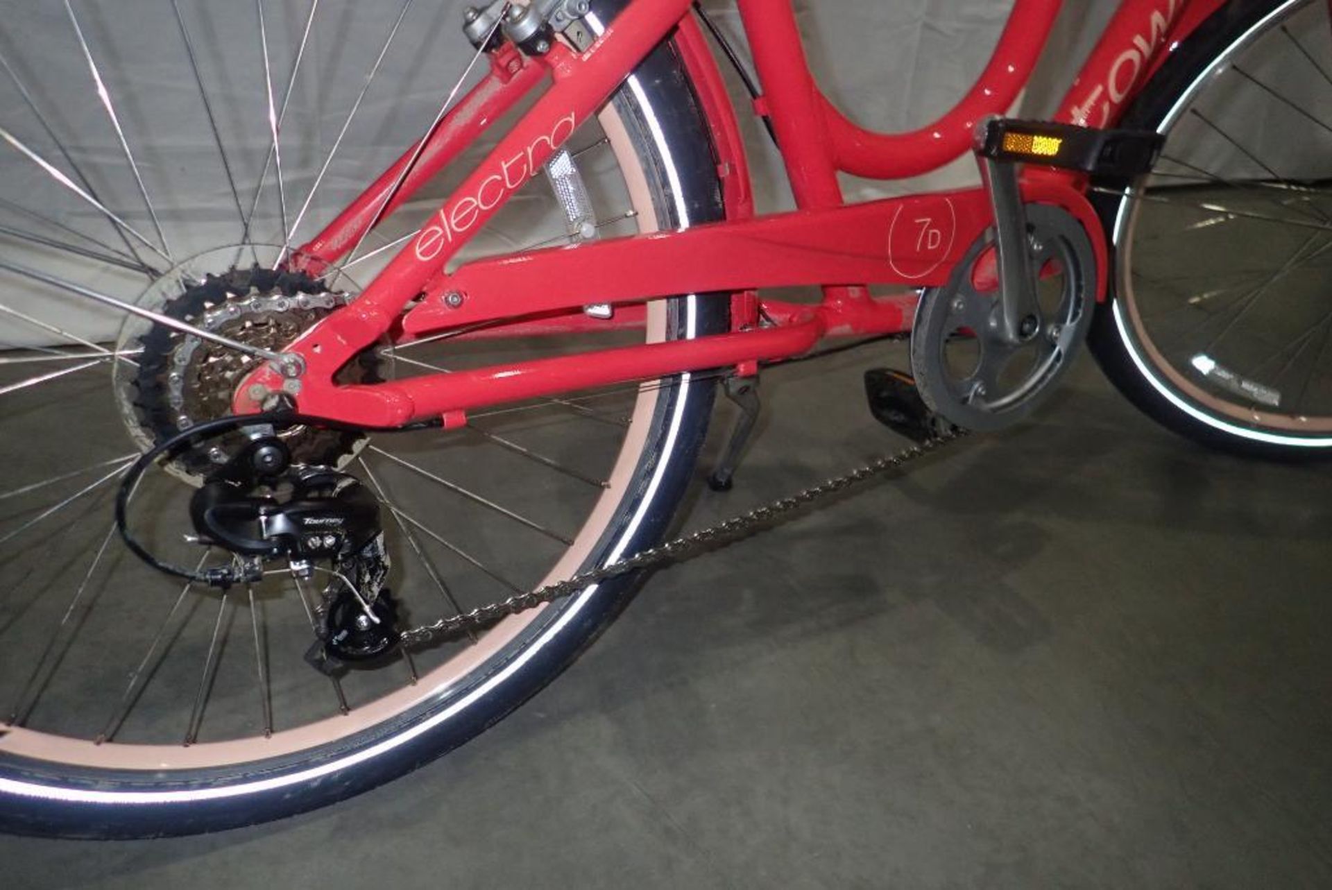 Electra Townie 7D EQ Step-Thru Bike. - Image 3 of 6