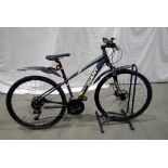 USED- Giant Roam X-Small City/Trekking Bike.