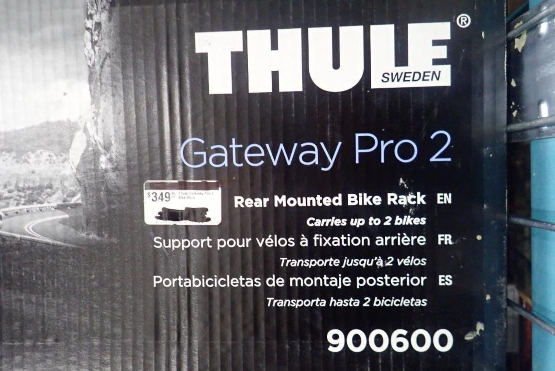 Thule Gateway Pro 3 Rear Mounted 3-Place Bike Rack. - Image 2 of 3