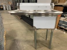 NEW STAINLESS STEEL SINGLE WELL SINK WITH 18