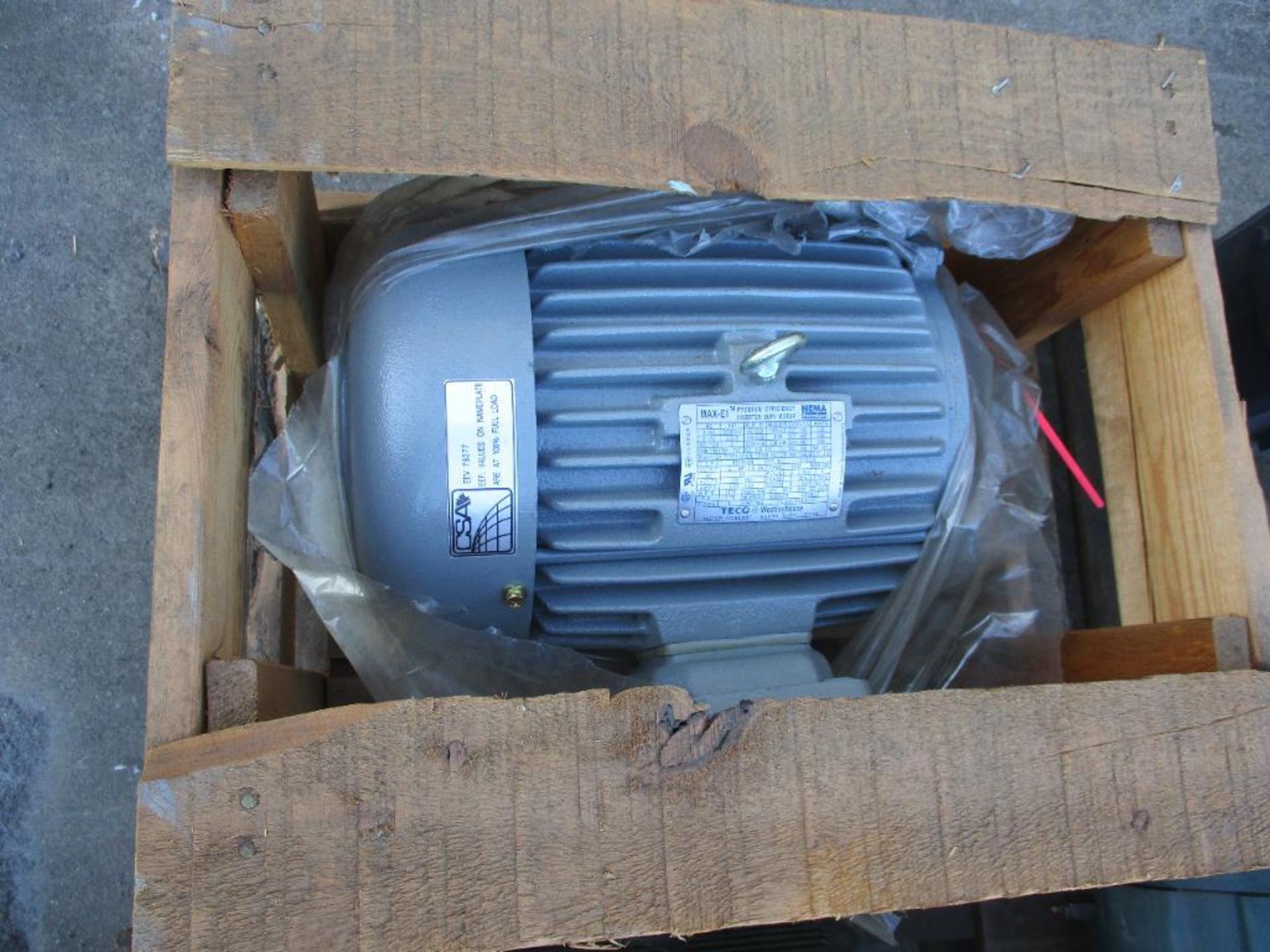 MOTORS (1) RELIANCE P21G1030J (1) RELIANCE P21G3809A (1) WESTINGHOUSE MAX-E1 TYPE AEHH-8N CAT NO EP0 - Image 7 of 10