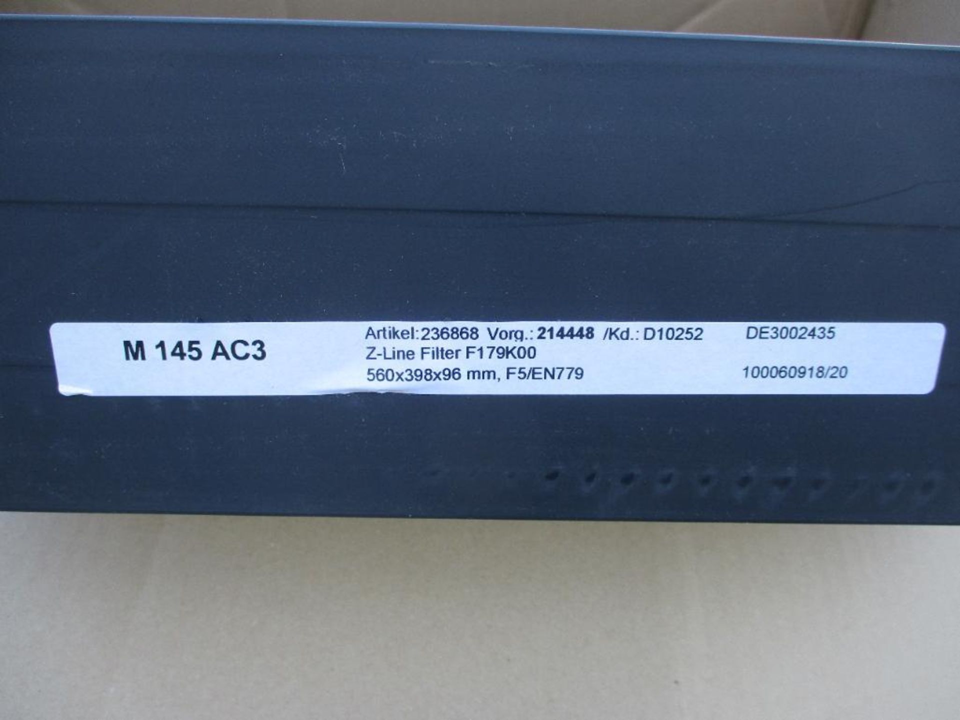 (10) Z-LINE FILTER F179K00 560x398x96 mm (12) CAMFIL S.R.O. AIR FILTERS 220033-06 HI-FLO M9 592/592/ - Image 3 of 10