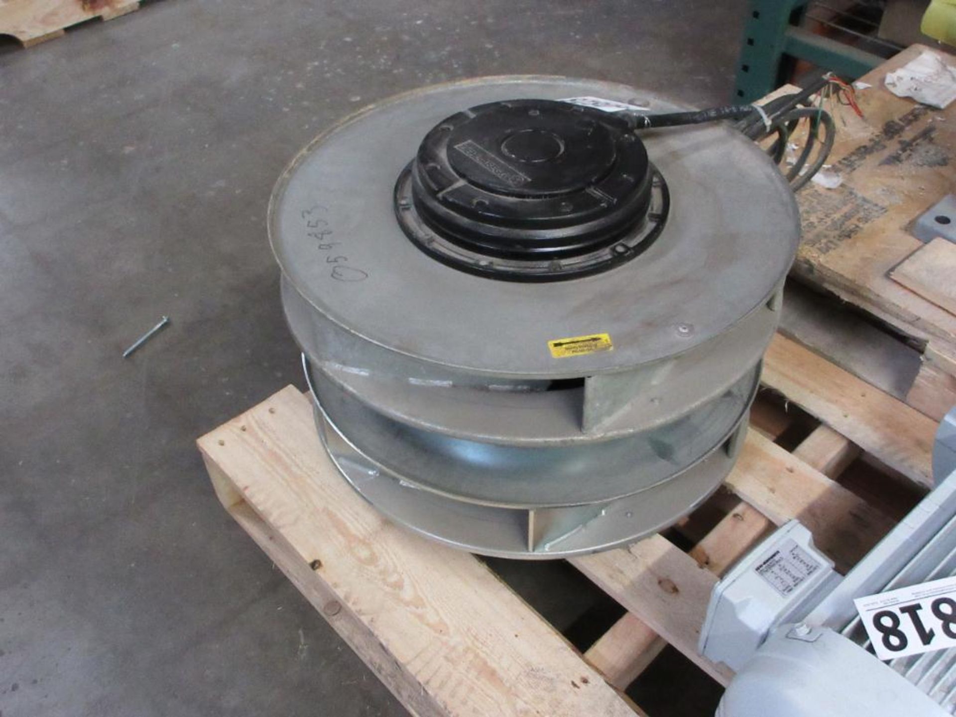 (2) ZIEHL-ABEGG ERP2013(N58) MOTOR FANS (THIS LOT IS FOB CAMARILLO CA) - (There will be a $40 Riggin - Image 2 of 4