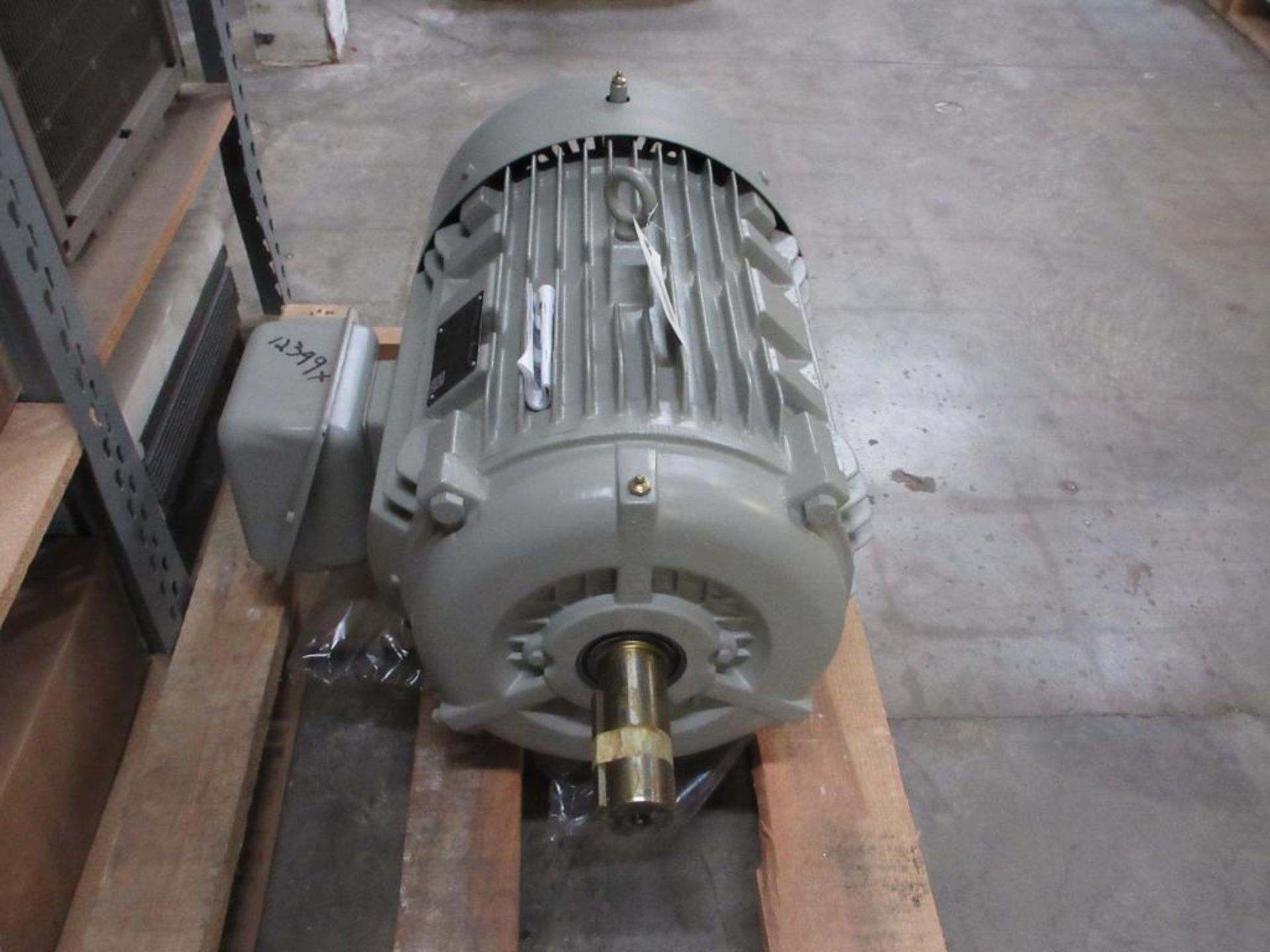 SIEMENS MOTOR 40HP 3 PHASE 1800RPM FRAME 324T P/N 1LE22213AB116AA3 TYPE GP100 (THIS LOT IS FOB CAMAR - Image 3 of 9