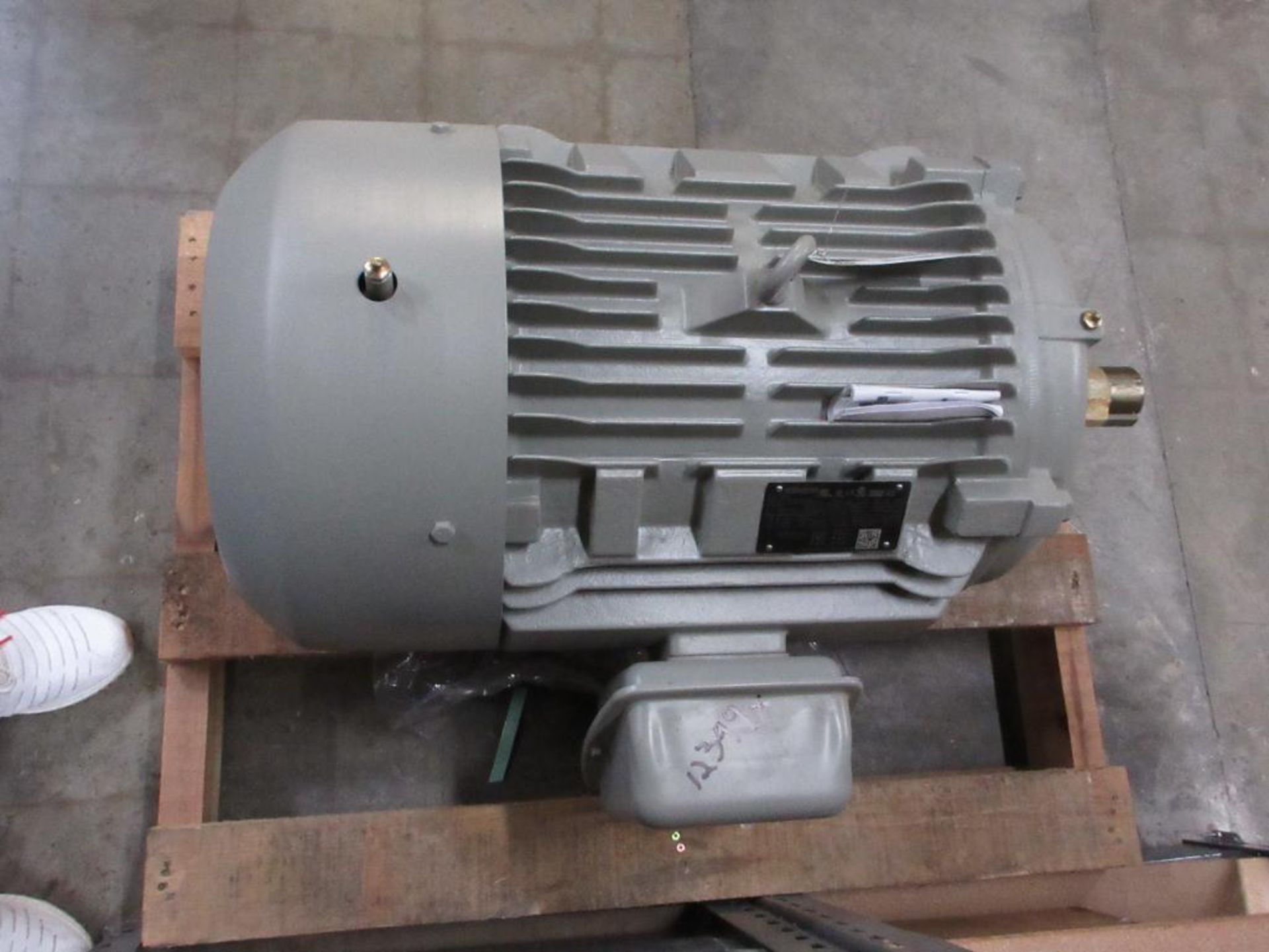 SIEMENS MOTOR 40HP 3 PHASE 1800RPM FRAME 324T P/N 1LE22213AB116AA3 TYPE GP100 (THIS LOT IS FOB CAMAR - Bild 6 aus 9