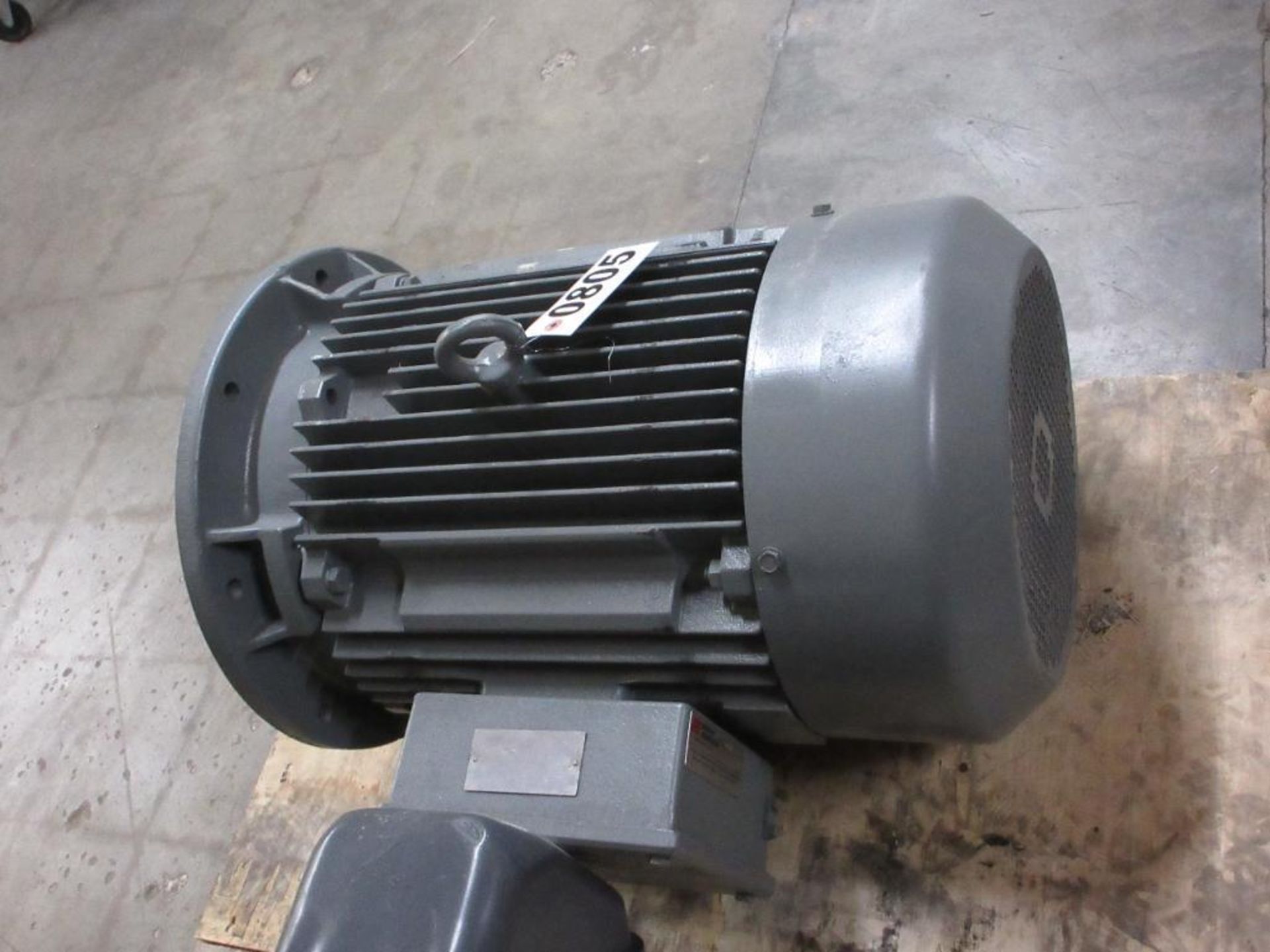 SEW EURODRIVE AC GEAR MOTOR P/N DFV200L4-KS 40HP 1760RPM (THIS LOT IS FOB CAMARILLO CA) - (There wil - Image 5 of 7