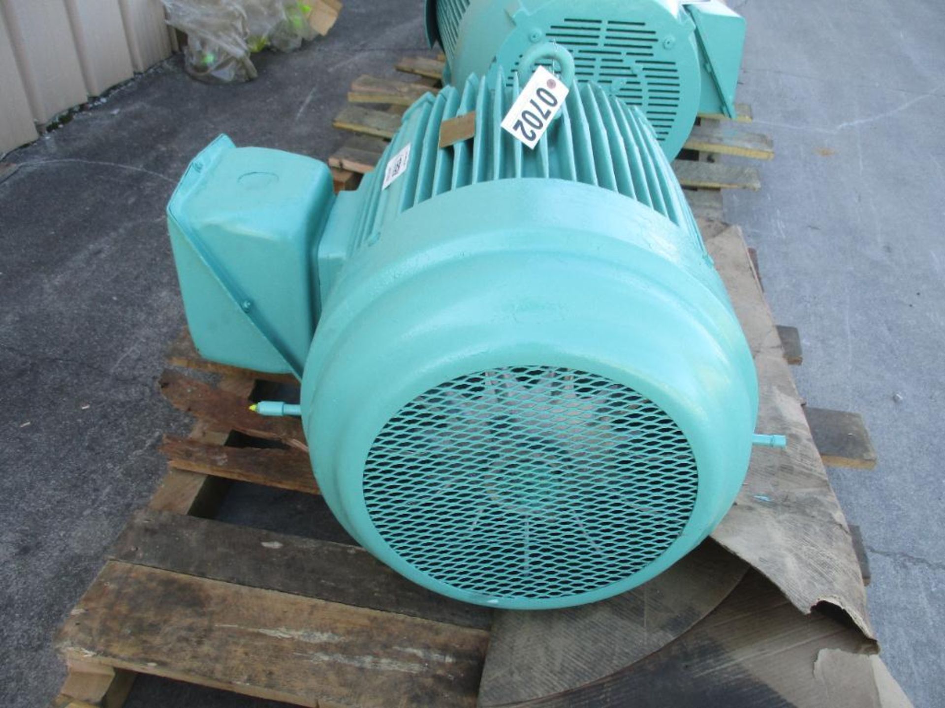 LOUIS ALLIS K66941001 60HP 890RPM ELECTRIC MOTOR 1250# LBS (THIS LOT IS FOB KNOXVILLE TN) - (There w - Image 2 of 6