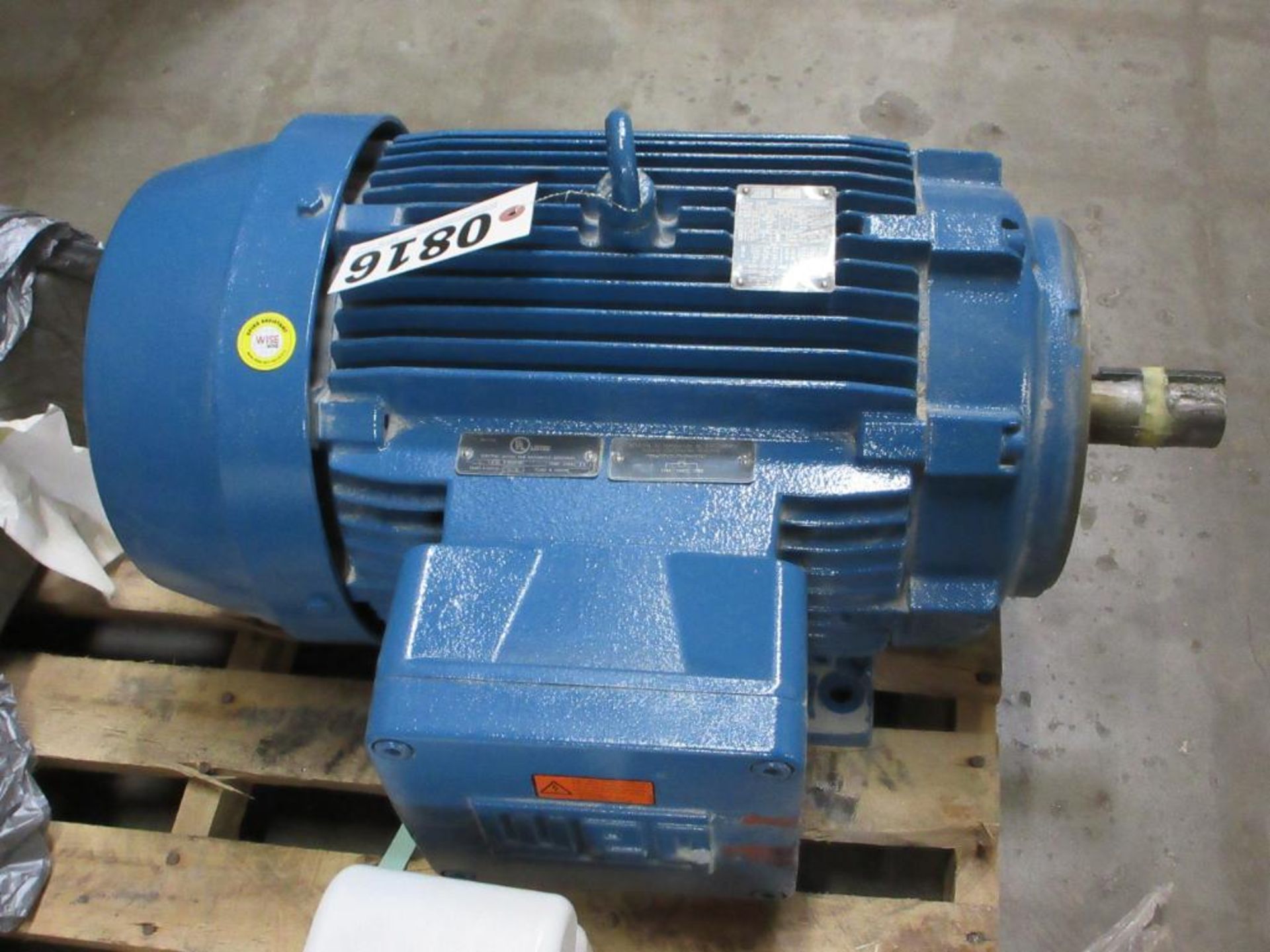 WEG 02018XT3E256TC 20HP 1770RPM 256TC FRAME 3 PHASE ELECTRIC MOTOR (THIS LOT IS FOB CAMARILLO CA) - - Image 4 of 5