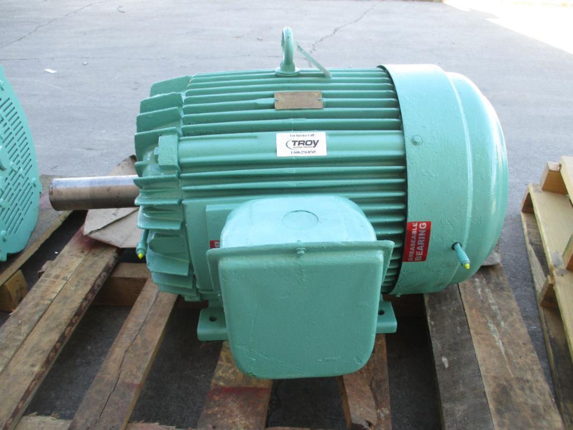 LOUIS ALLIS K66941001 60HP 890RPM ELECTRIC MOTOR 1250# LBS (THIS LOT IS FOB KNOXVILLE TN) - (There w